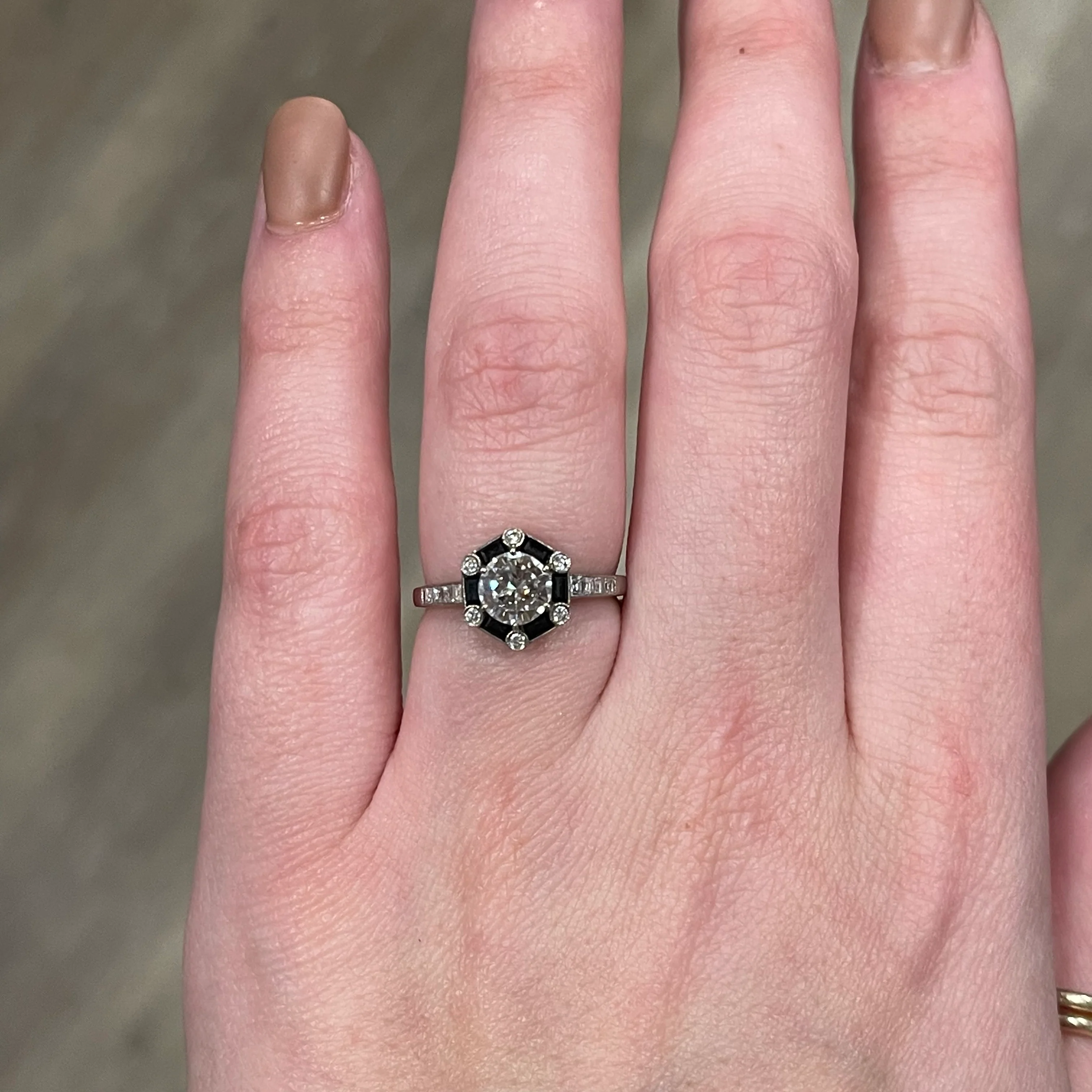 .80 Diamond & Onyx Engagement Ring in 18k White Gold - Image 6