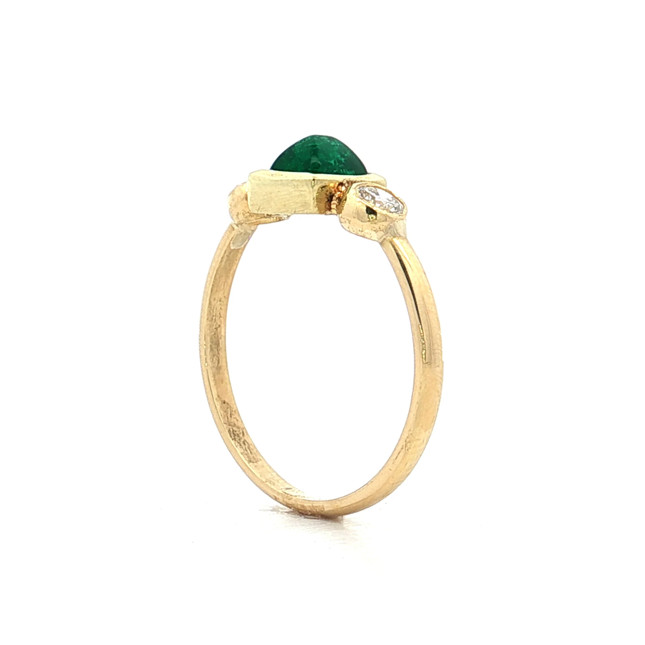 .80 Square Sugarloaf Emerald Ring 18k Yellow Gold - Image 5