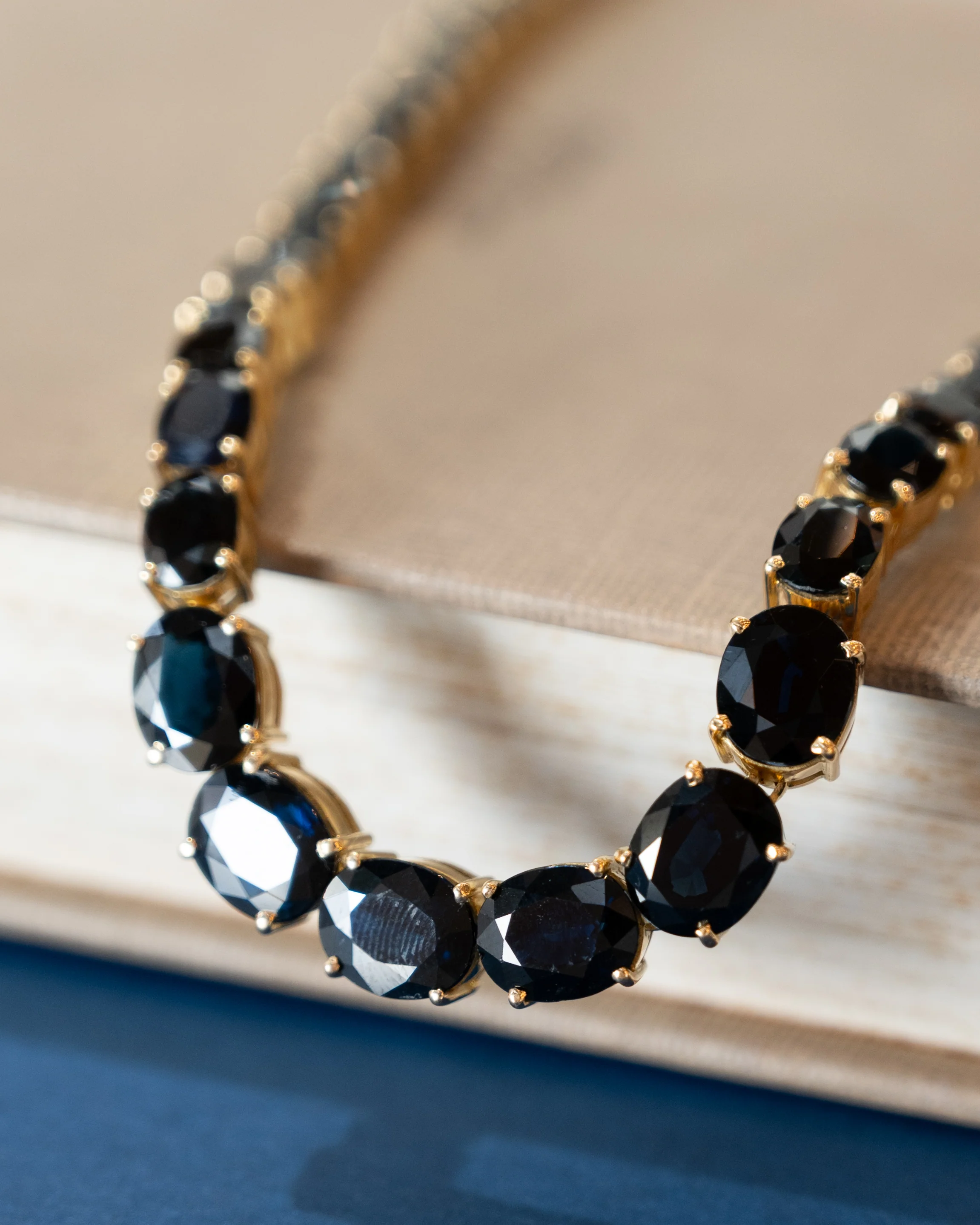 82 Carat Oval Sapphire Statement Necklace 18k Yellow Gold - Image 5
