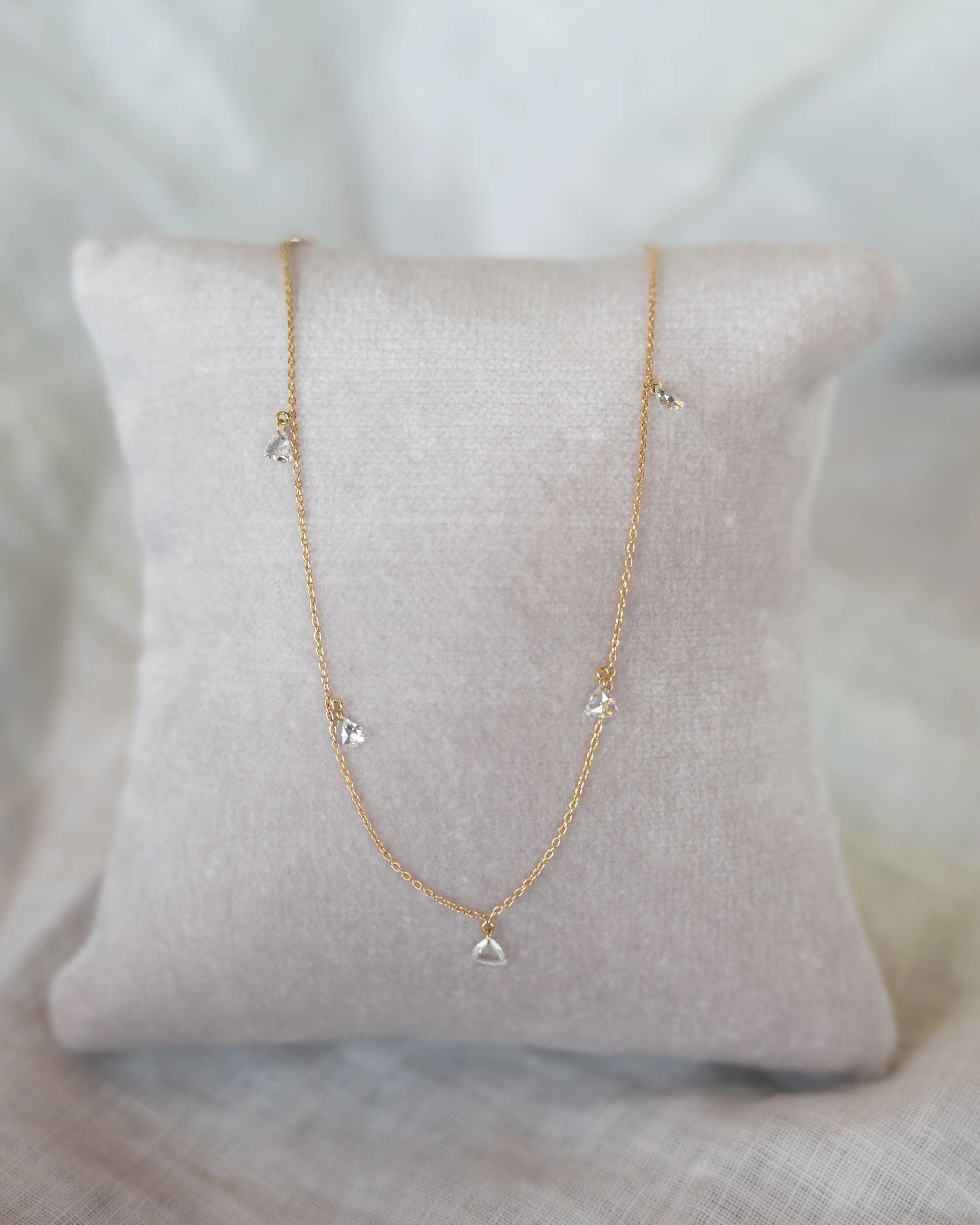 .84 Trilliant Rose Cut Diamond Necklace in 18k - Image 6