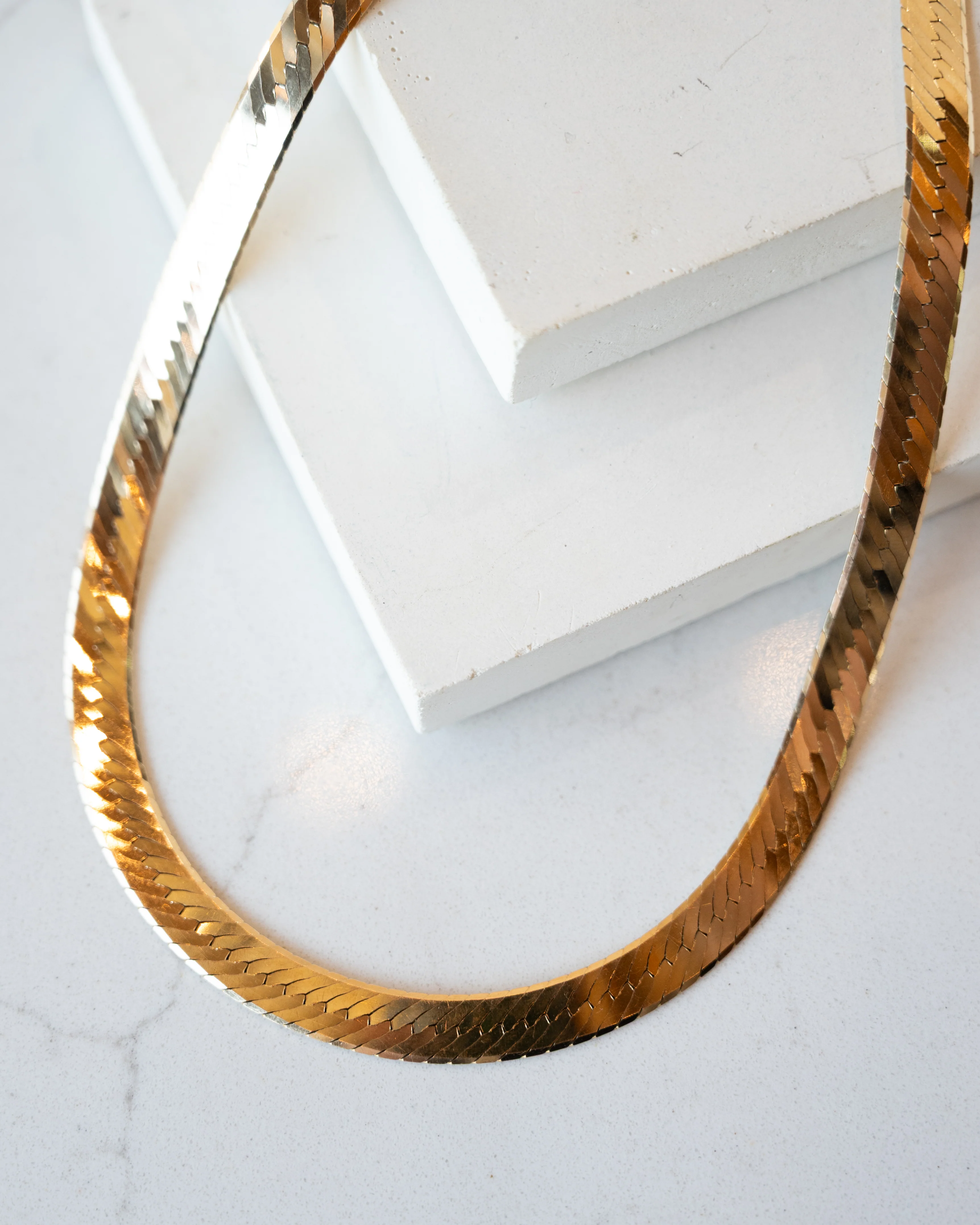 8mm Herringbone Collar Necklace in 14k Yellow Gold - Image 5