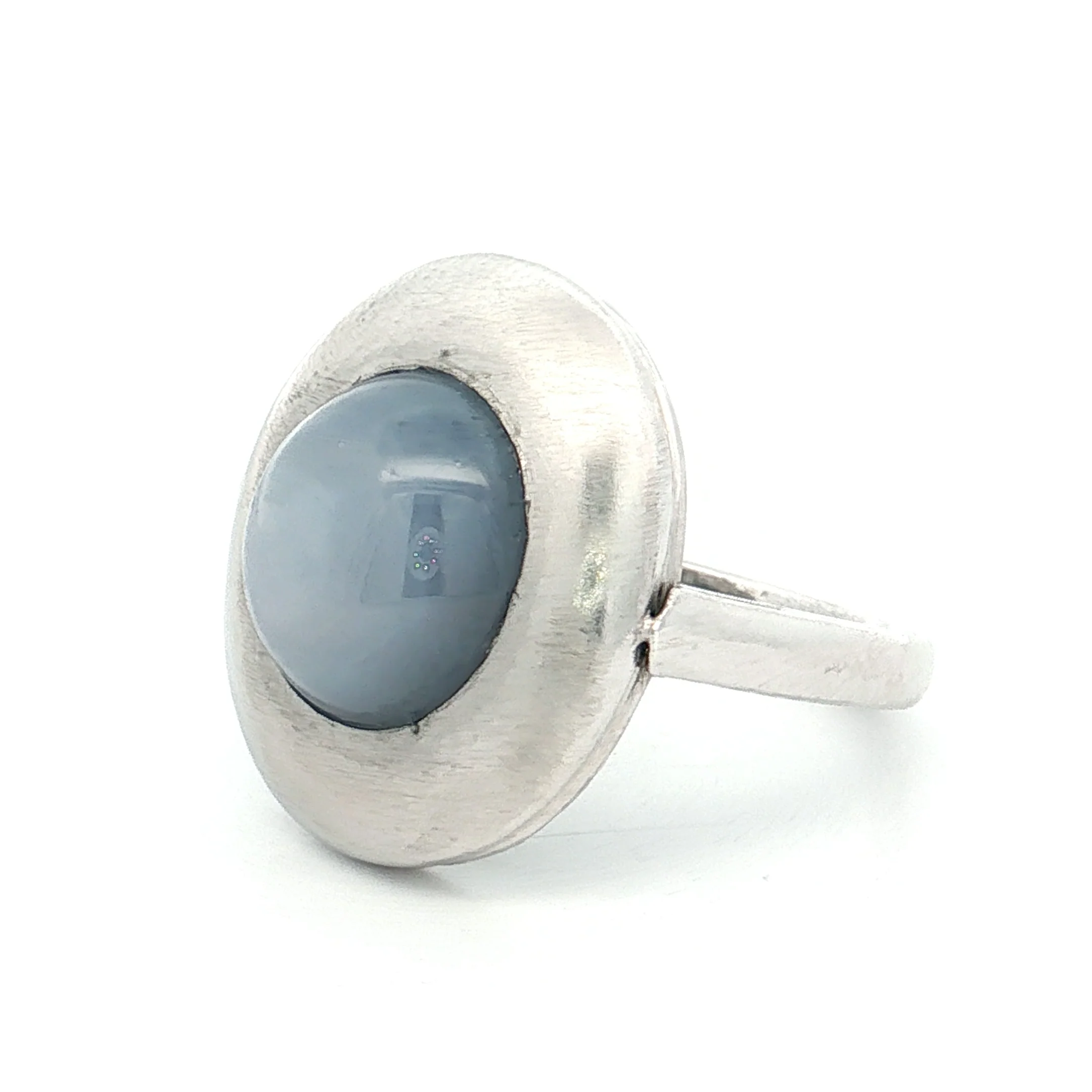 9.41 Cabochon Star Sapphire Cocktail Ring Platinum - Image 2