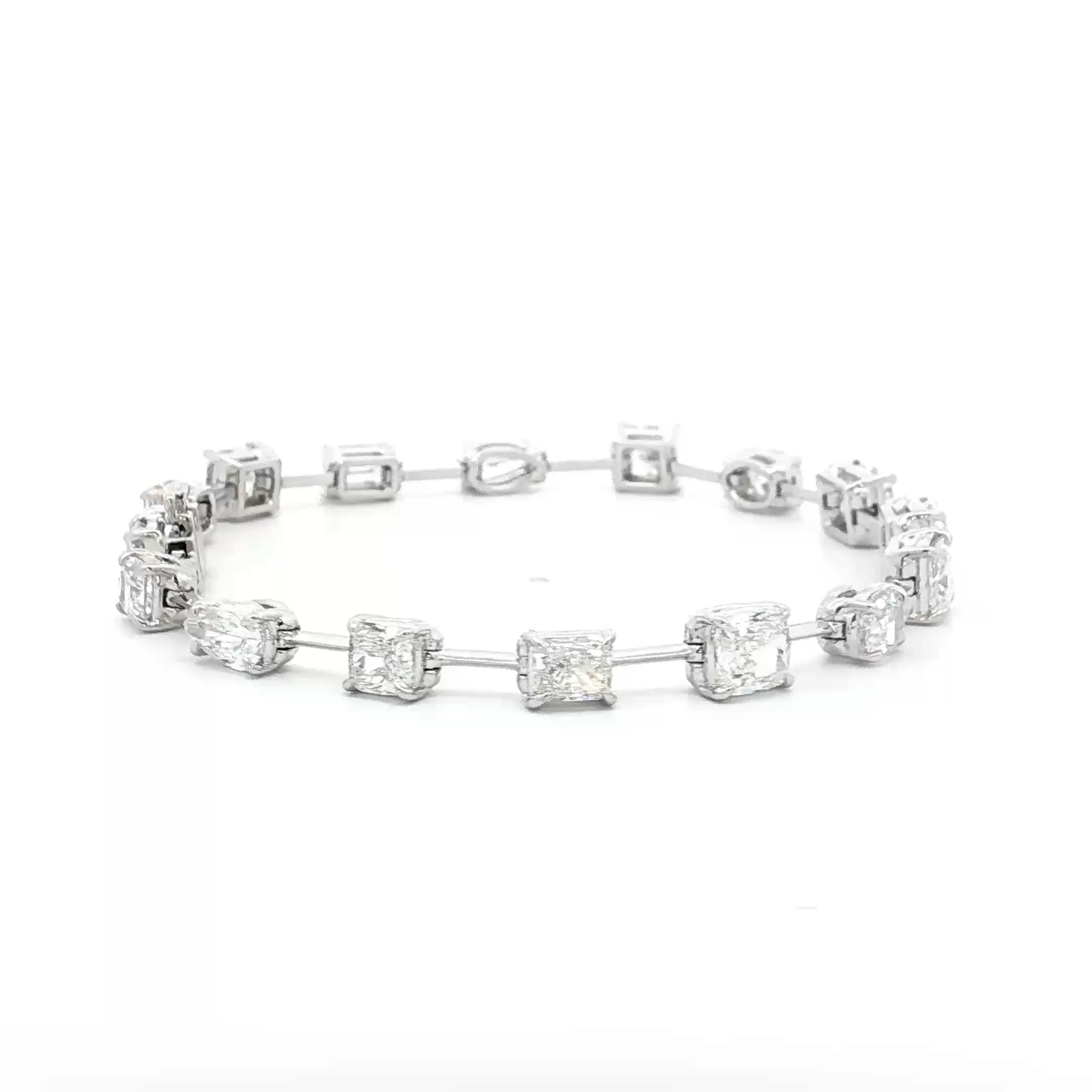 9.72 Mixed Cut Diamond Station Bracelet 18k - Image 3