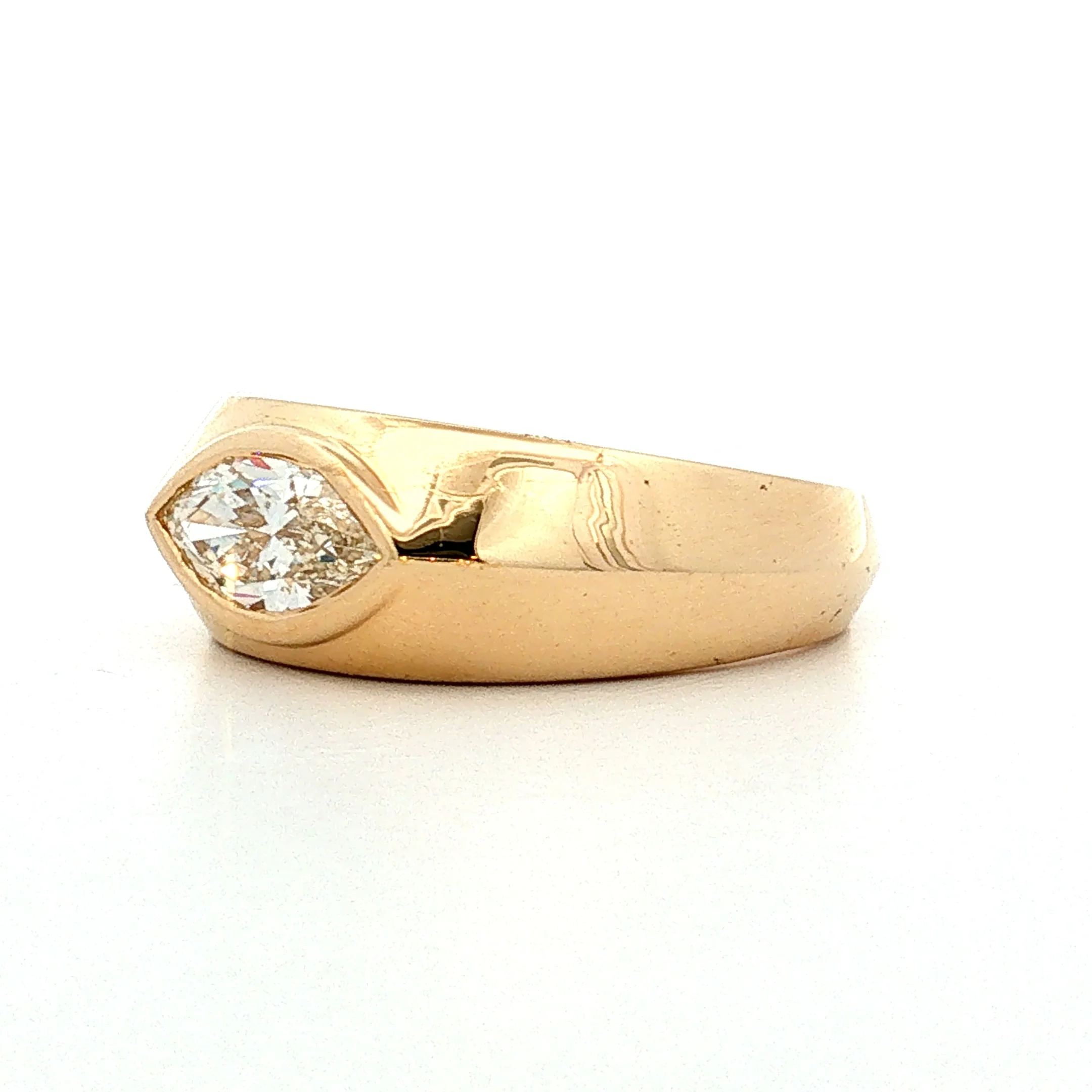 .90 East-West Marquise Diamond Engagement Ring 18k - Image 2