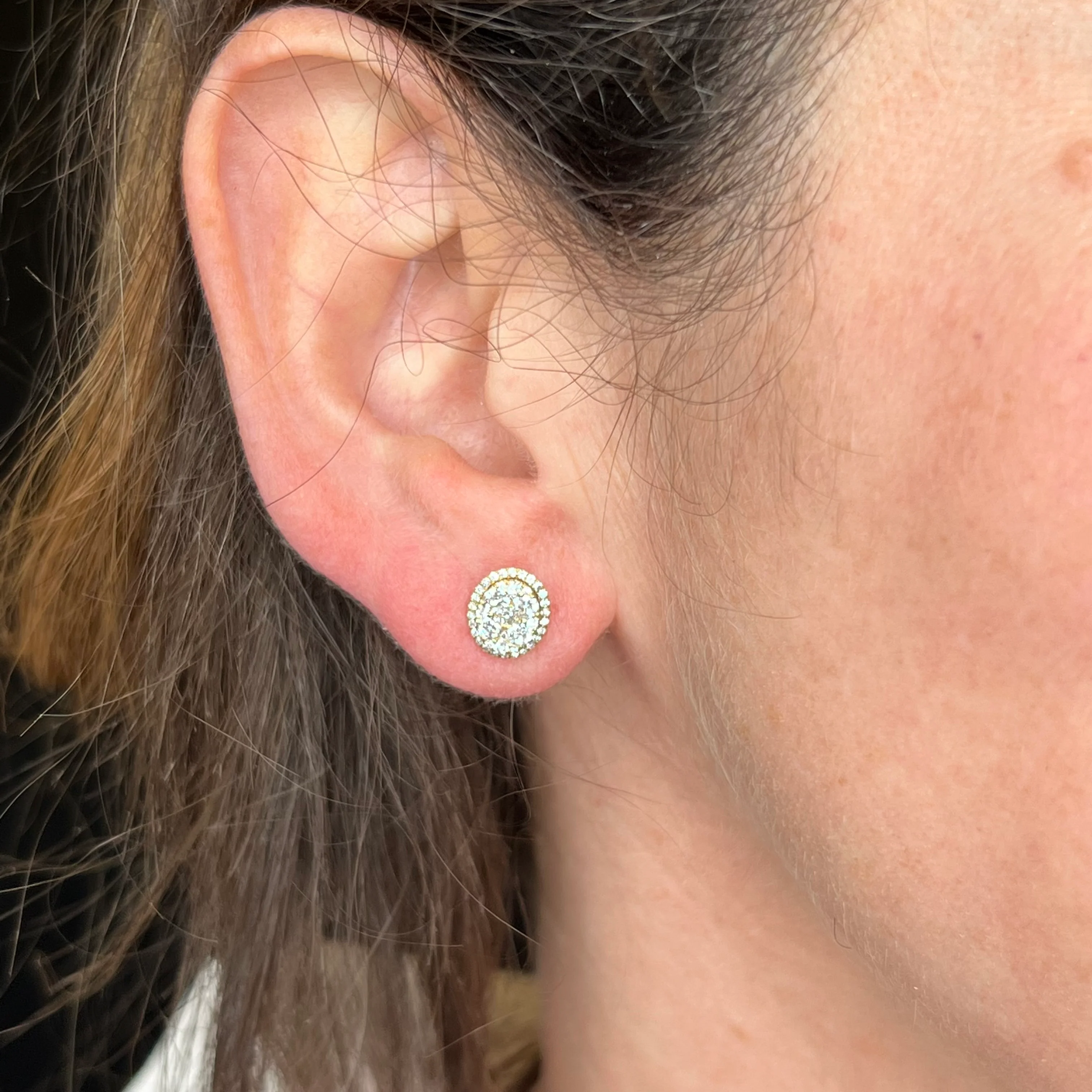.91 Carat Diamond Cluster Earrings in 14k Yellow Gold - Image 4