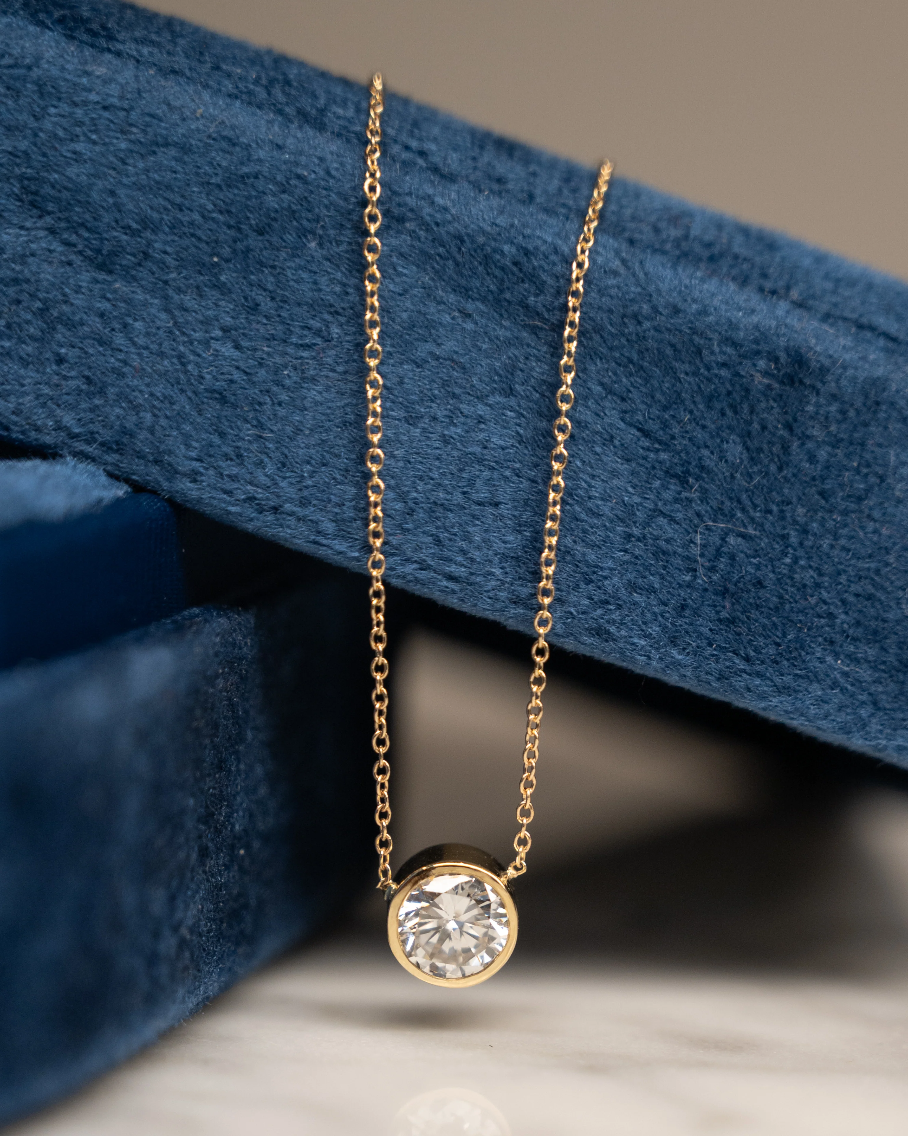 .98 Transitional Cut Diamond Pendant Necklace in 14k - Image 5