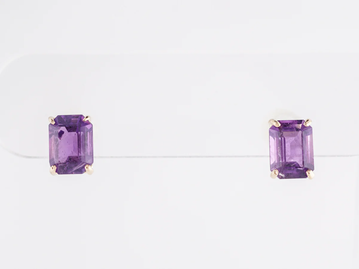 Amethyst Stud Earrings in 14k Yellow Gold