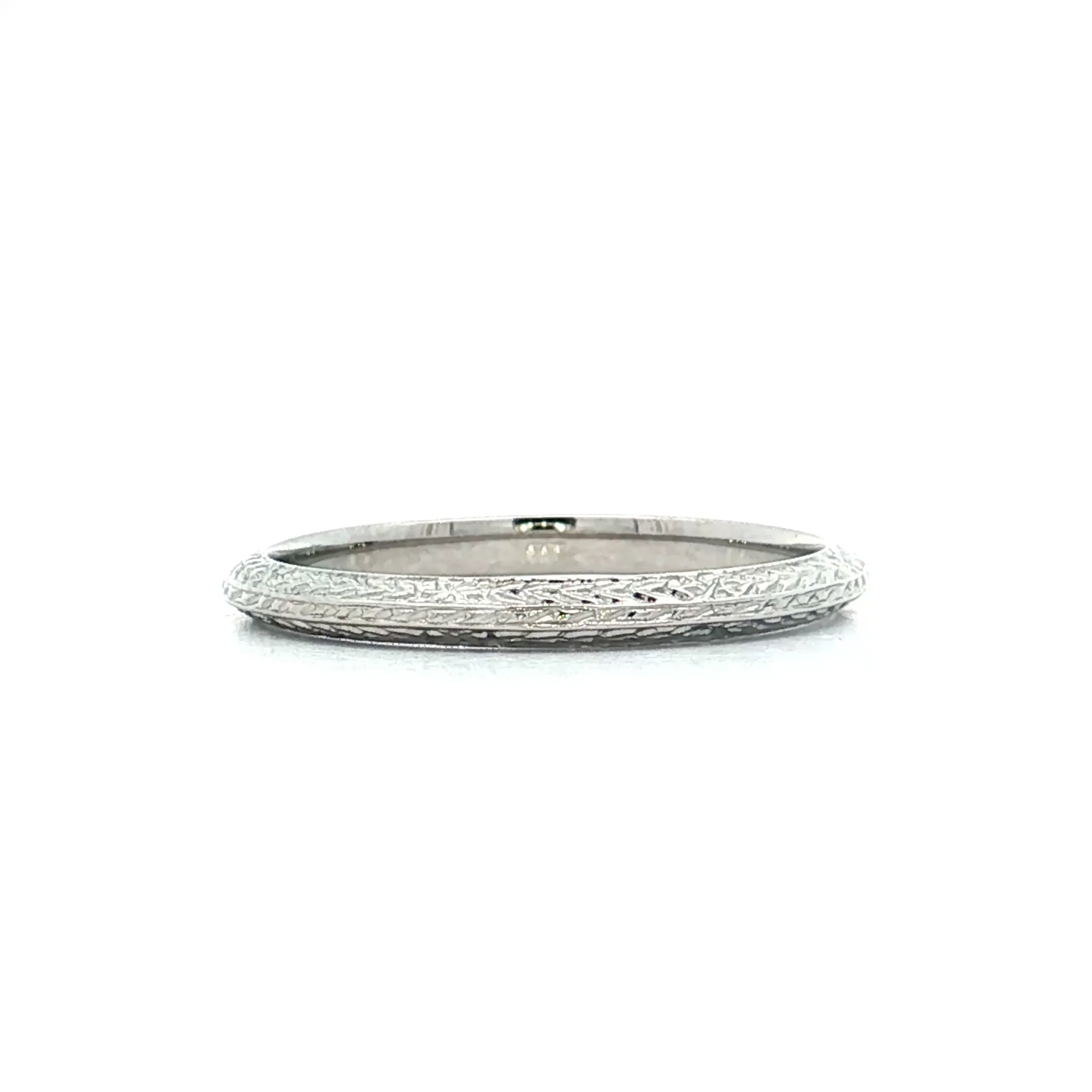 Antique Art Deco 2mm Chevron Wedding Band 18k