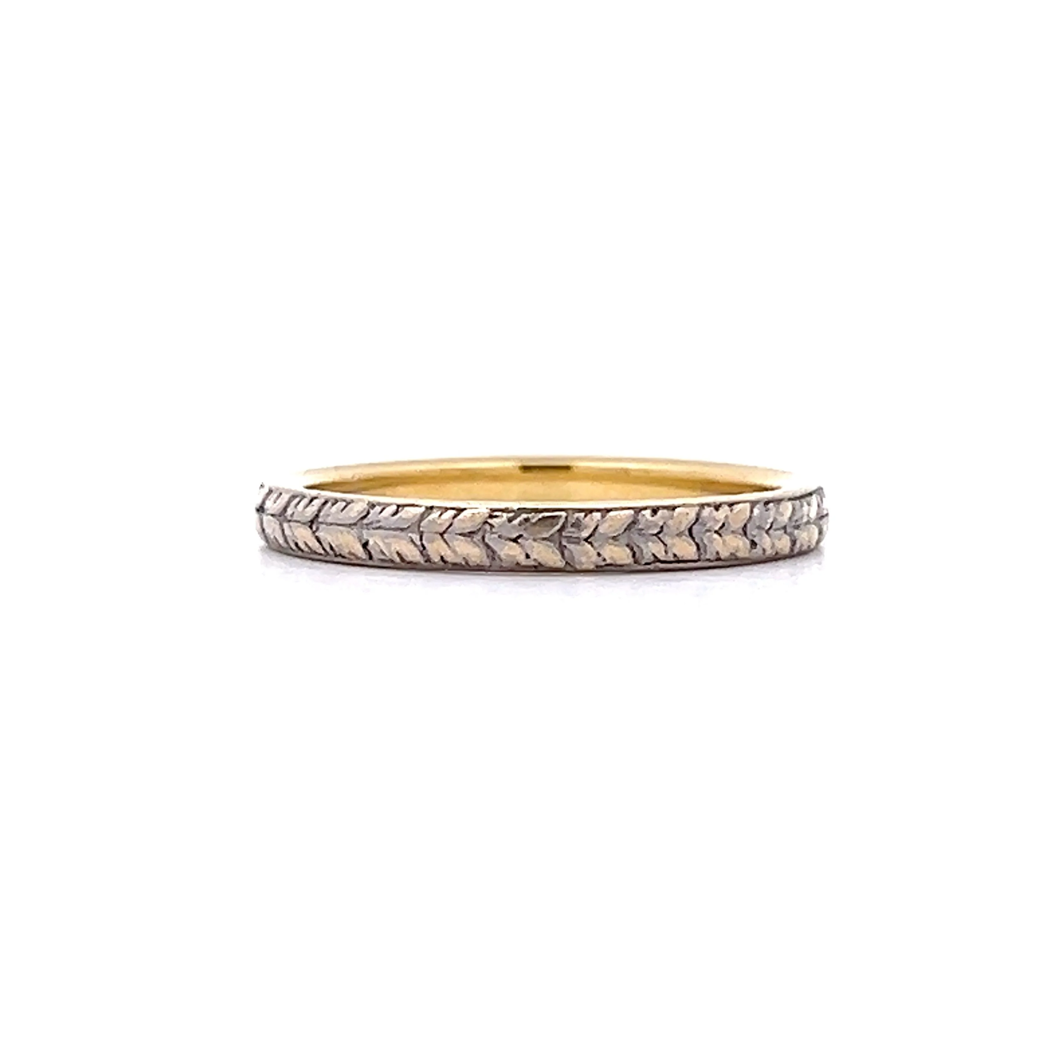 Antique Art Deco Chevron Engraved Band in 18k - Image 3