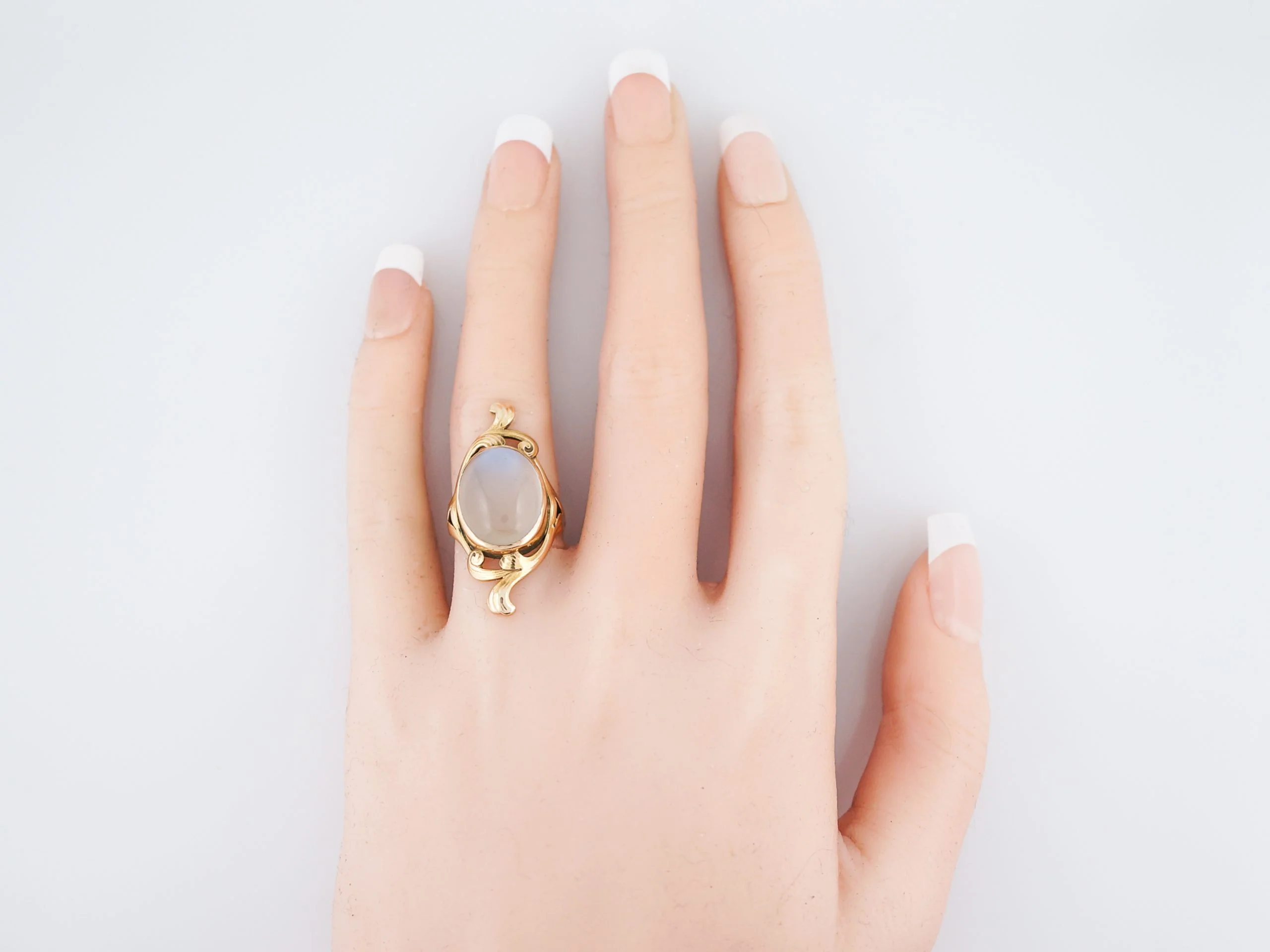 Antique Art Nouveau Cocktail Ring Cabochon Moonstone in 14k Yellow Gold - Image 6