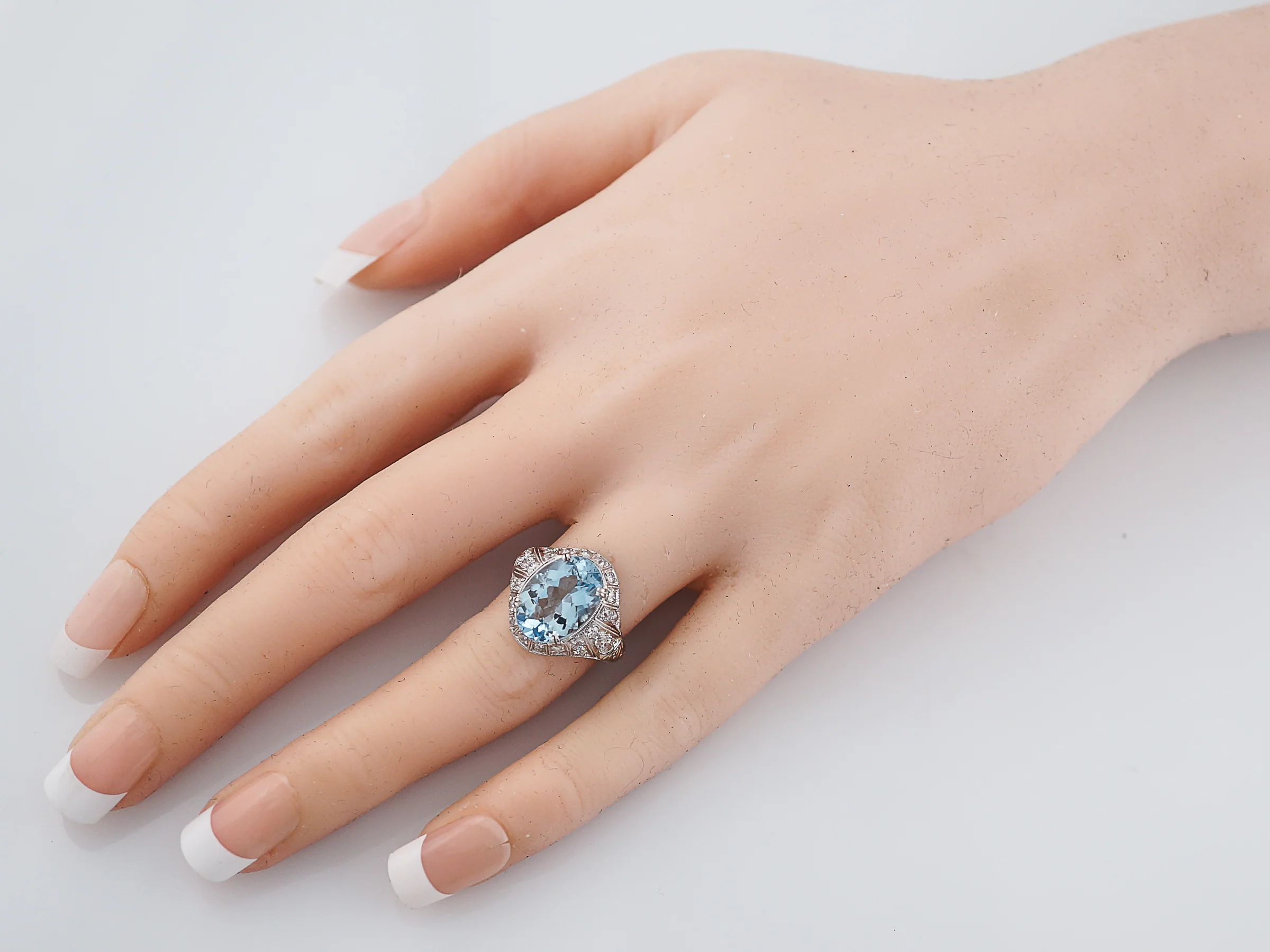Antique Cocktail Ring Art Deco 3.70 Oval Cut Aquamarine in Platinum - Image 8
