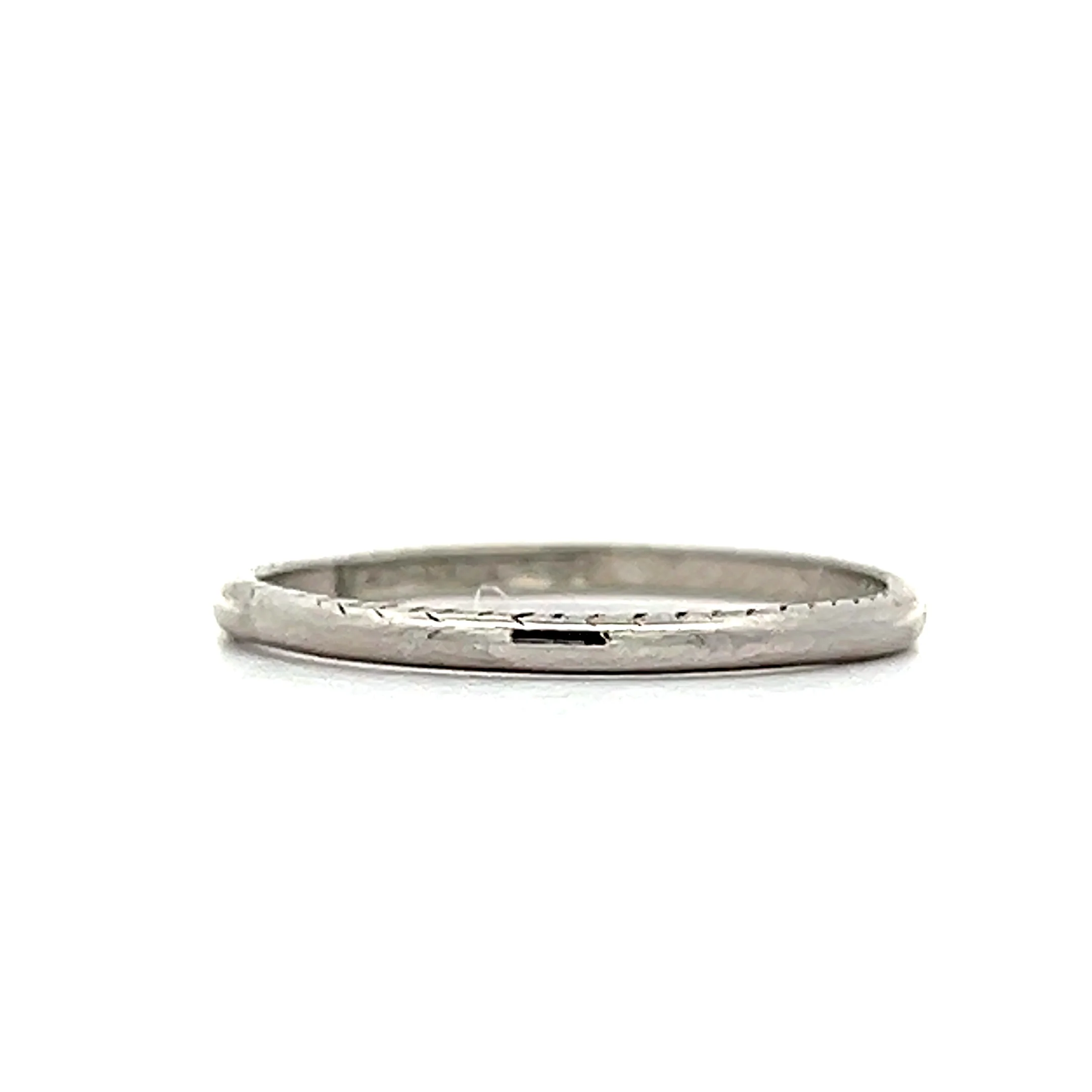 Antique Deco Chevron Engraved Wedding Band in Platinum - Image 3