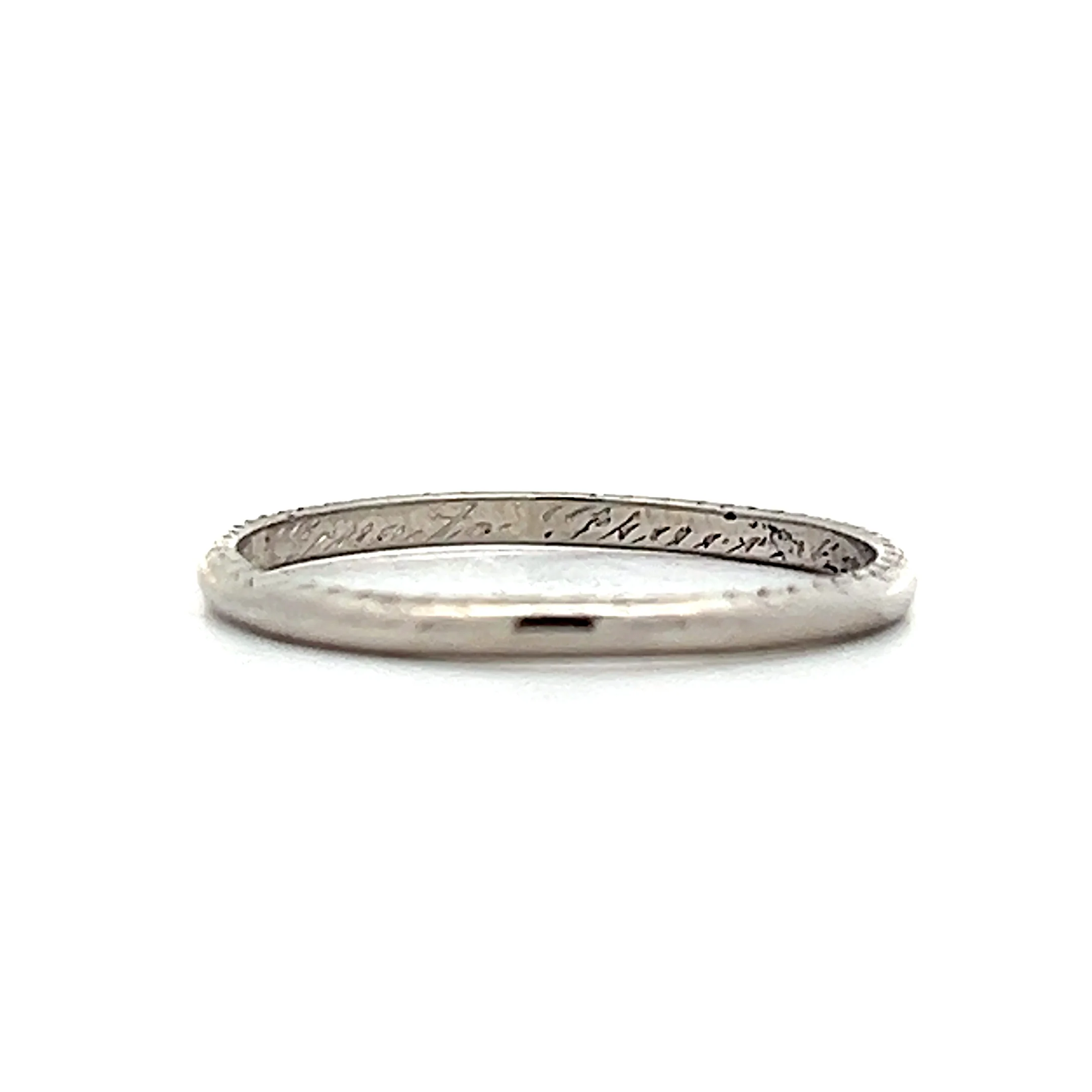 Antique Deco Chevron Engraved Wedding Band in Platinum - Image 5