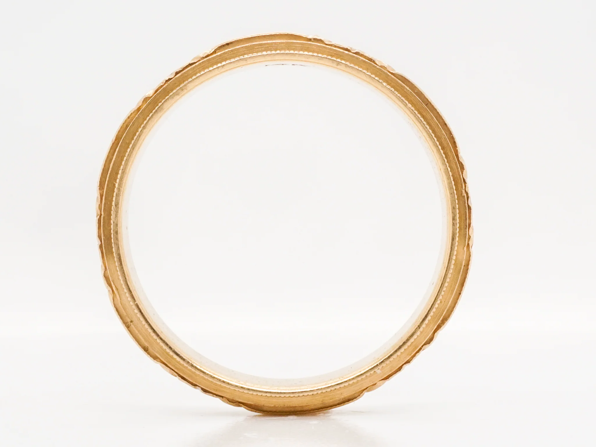 Antique Deco Engraved Wedding Band in 14k Yellow Gold - Image 3