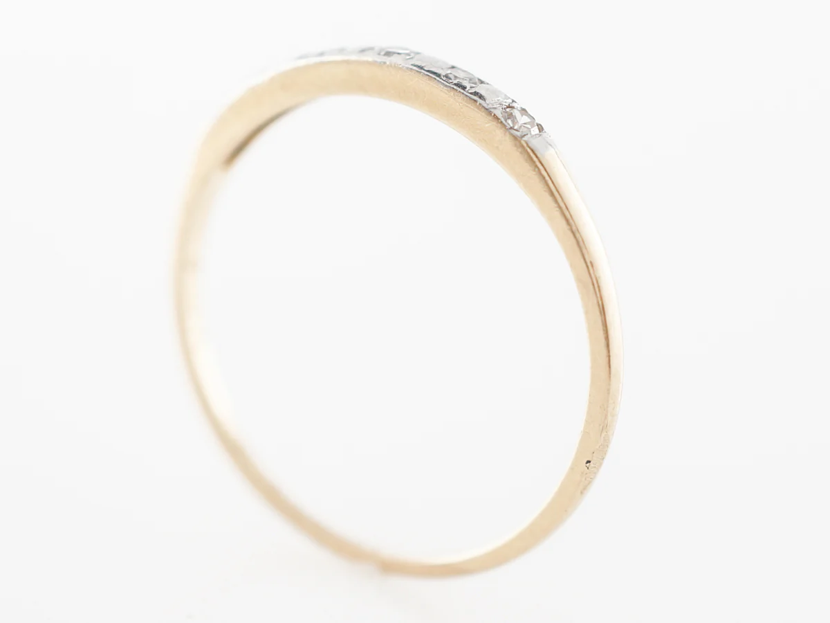 Antique Diamond Wedding Band Art Deco in 14k Yellow Gold - Image 5