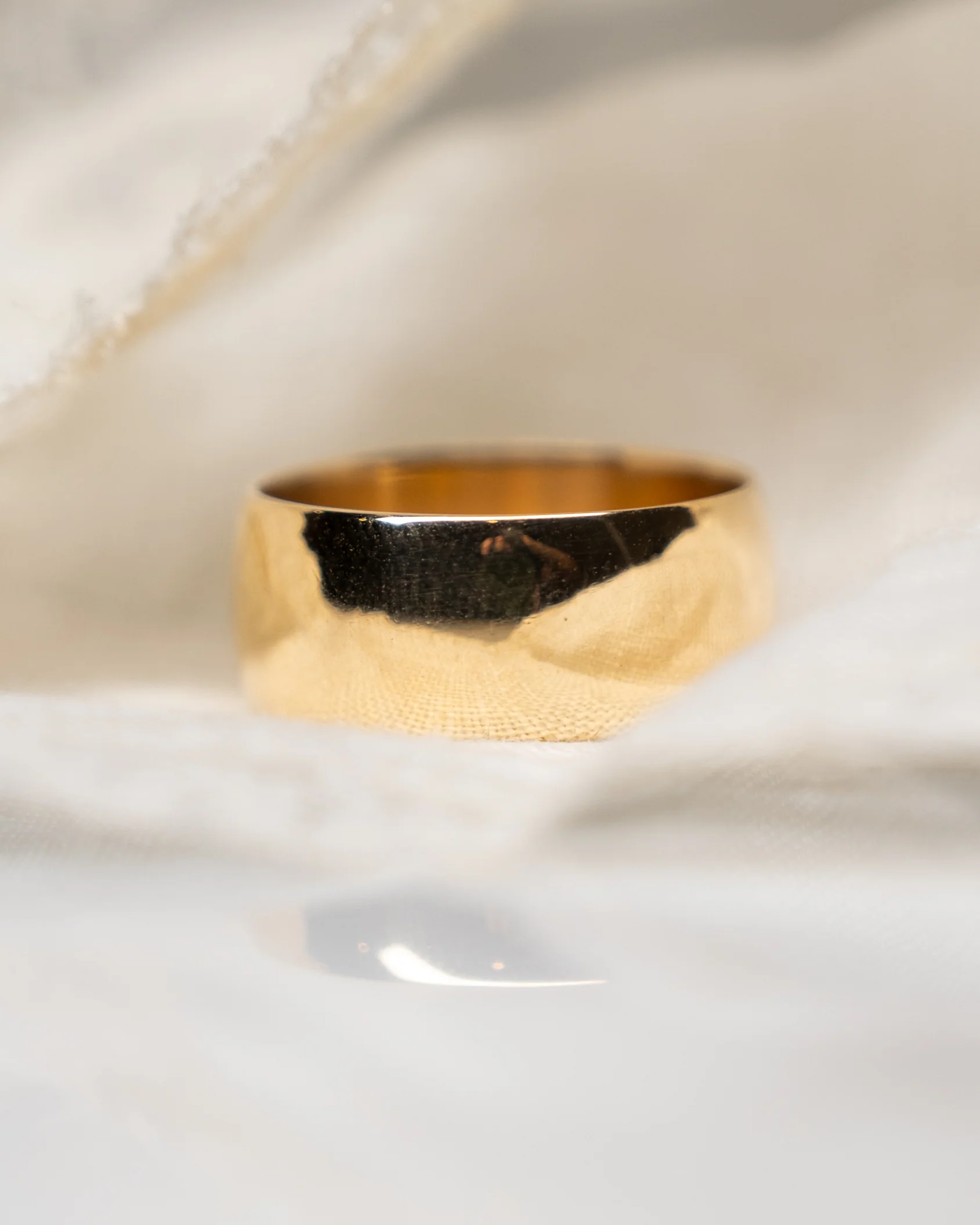 Antique Edwardian Wedding Band in 18k Yellow Gold - Image 6