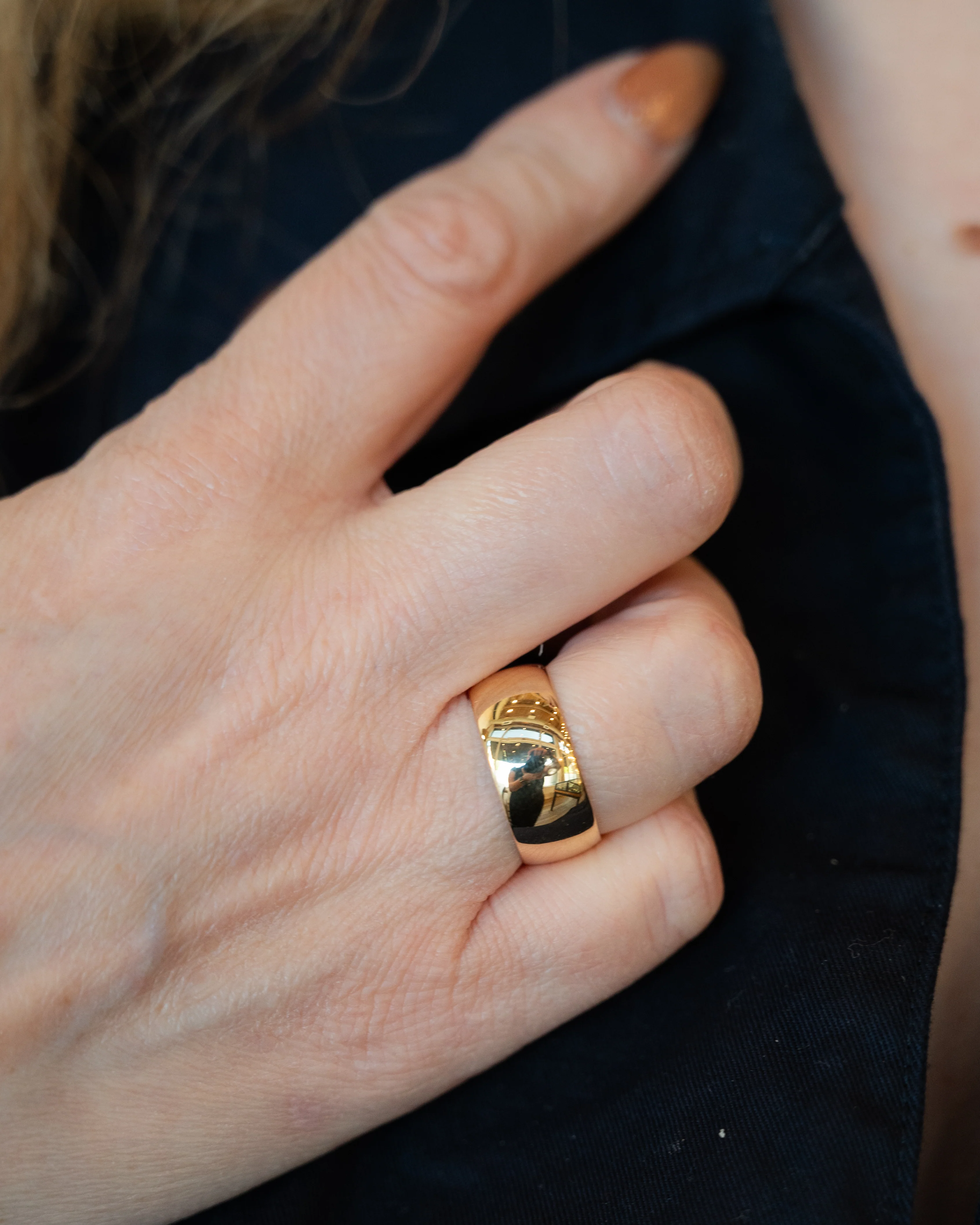 Antique Edwardian Wedding Band in 18k Yellow Gold - Image 7