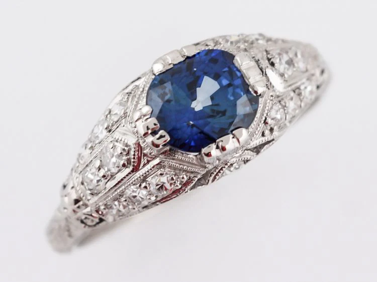 Antique Engagement Ring Art Deco 1.08 Cushion Cut Sapphire in Platinum - Image 4