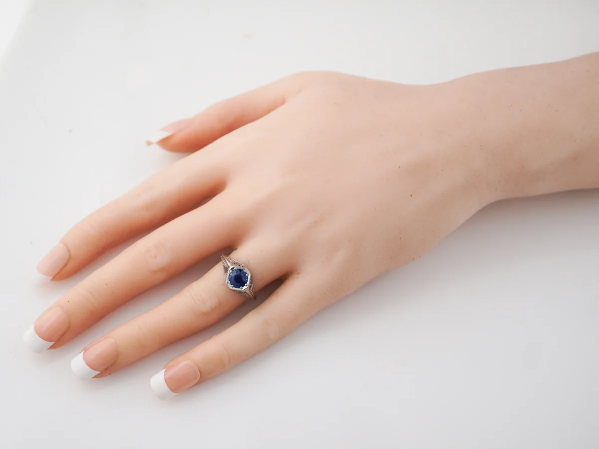 Antique Engagement Ring Art Deco 1.10 Round Cut Sapphire in Platinum - Image 7