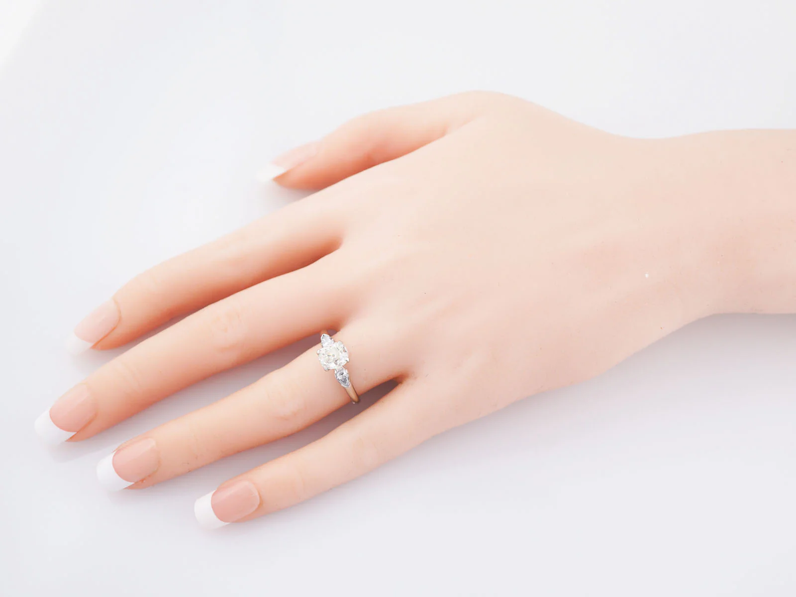 Antique Engagement Ring Art Deco 1.38 Old Mine Cushion Cut Diamond in Platinum - Image 8