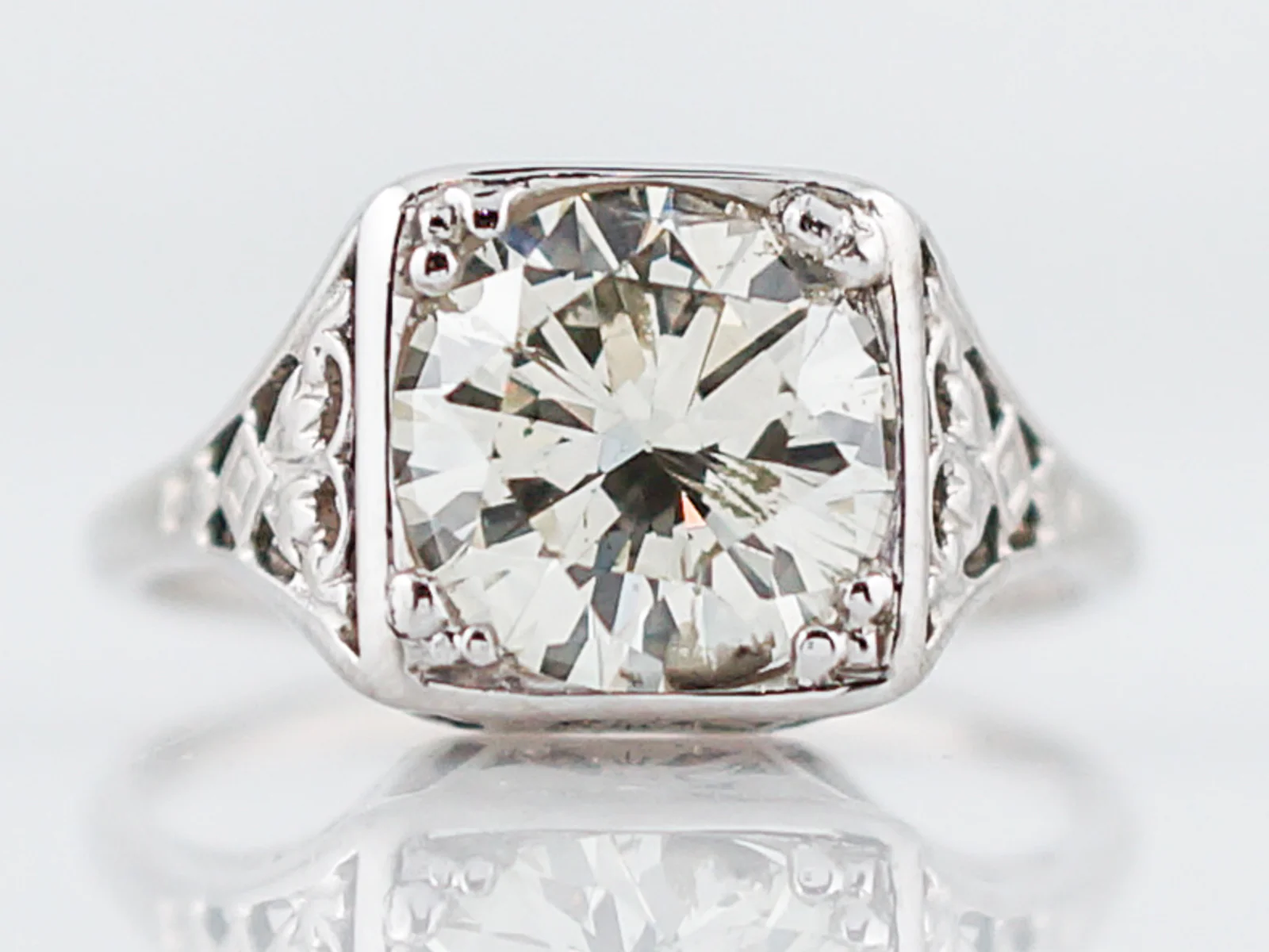 Antique Engagement Ring Art Deco 1.84 Round Brilliant Cut Diamond in 14k White Gold