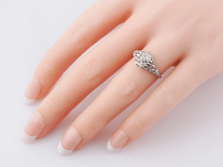Antique Engagement Ring Art Deco .18ct Old Mine Cut Diamond in Vintage 18k White Gold - Image 5