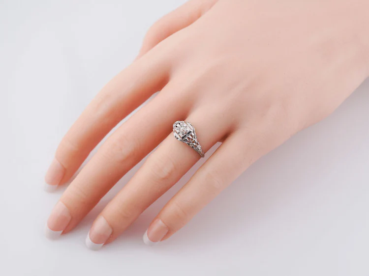 Antique Engagement Ring Art Deco .18ct Old Mine Cut Diamond in Vintage 18k White Gold - Image 8