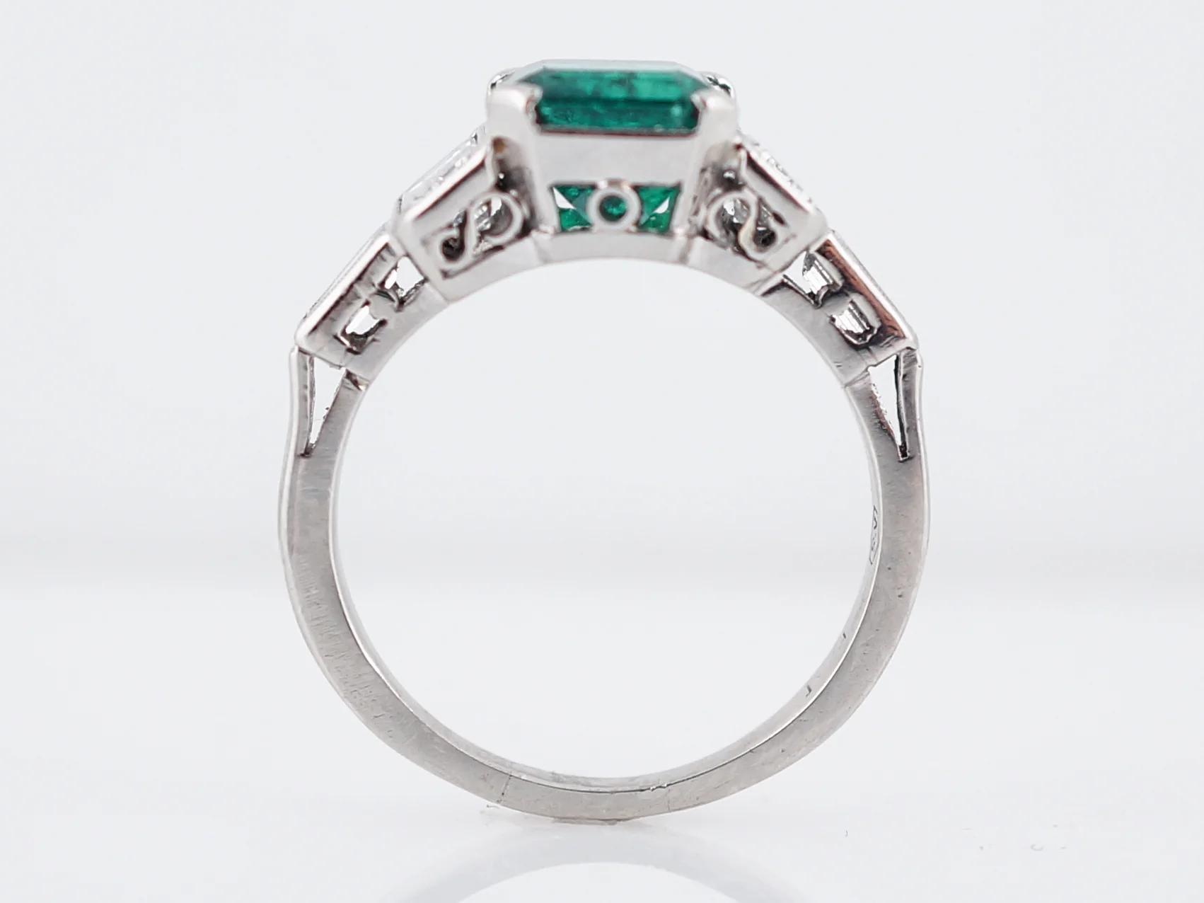 Antique Engagement Ring Art Deco 2.04 Square Cut Emerald in Platinum - Image 6