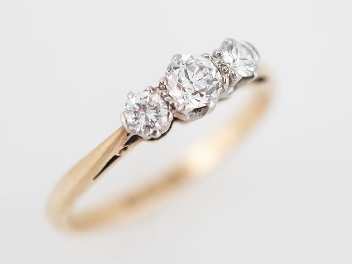 Antique Engagement Ring Art Deco .40 Old European & Round Brilliant Cut Diamonds in 18k Yellow Gold - Image 4