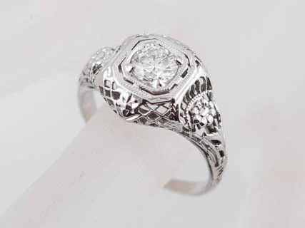 Antique Engagement Ring Art Deco .50 ct Round Brilliant Diamond in 18k White Gold - Image 5