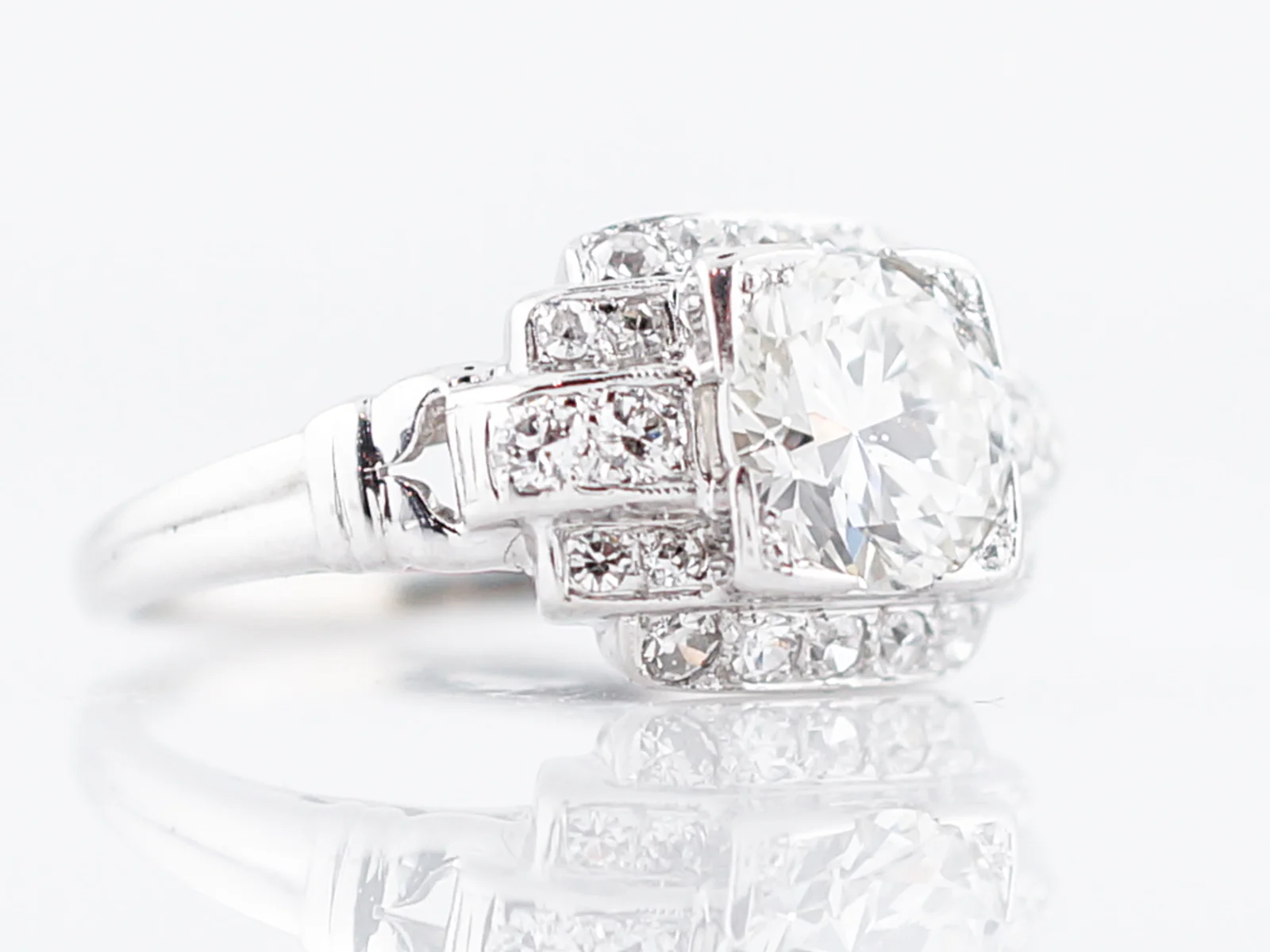 Antique Engagement Ring Art Deco .99 Round Brilliant Cut Diamond in 18k White Gold - Image 3