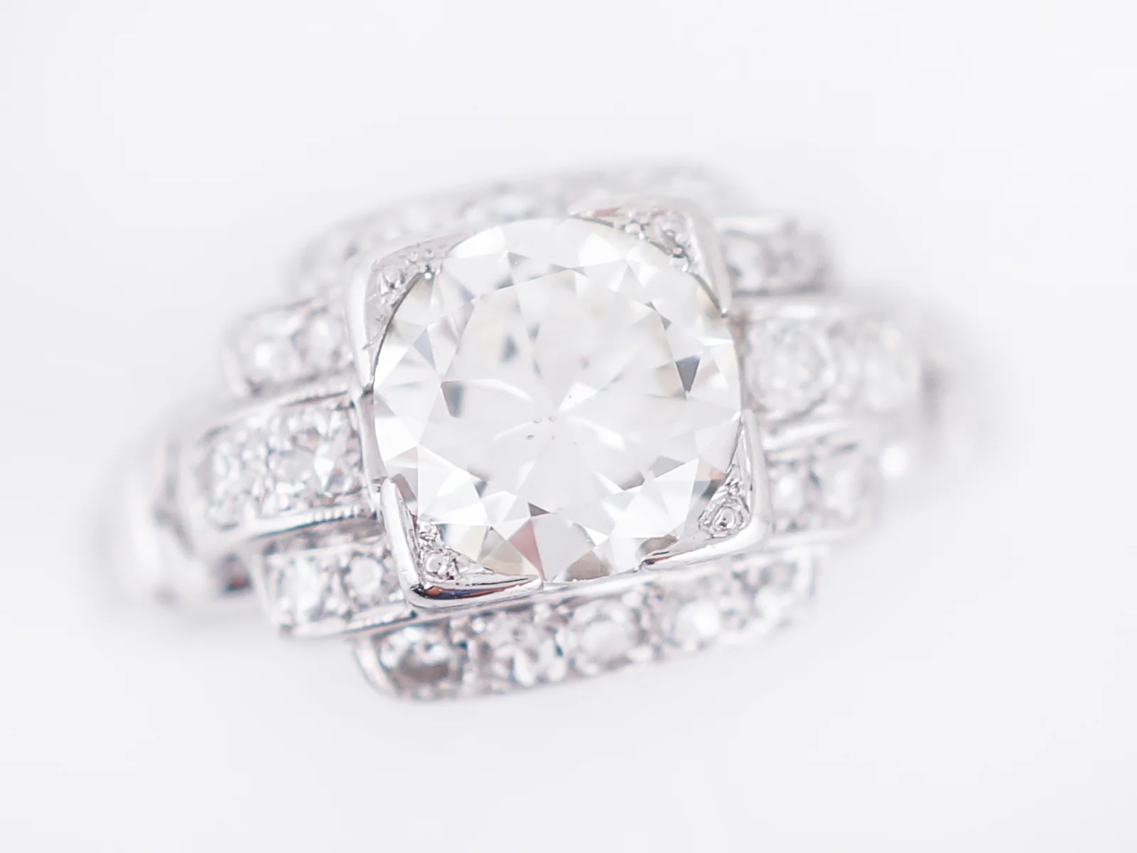 Antique Engagement Ring Art Deco .99 Round Brilliant Cut Diamond in 18k White Gold - Image 4