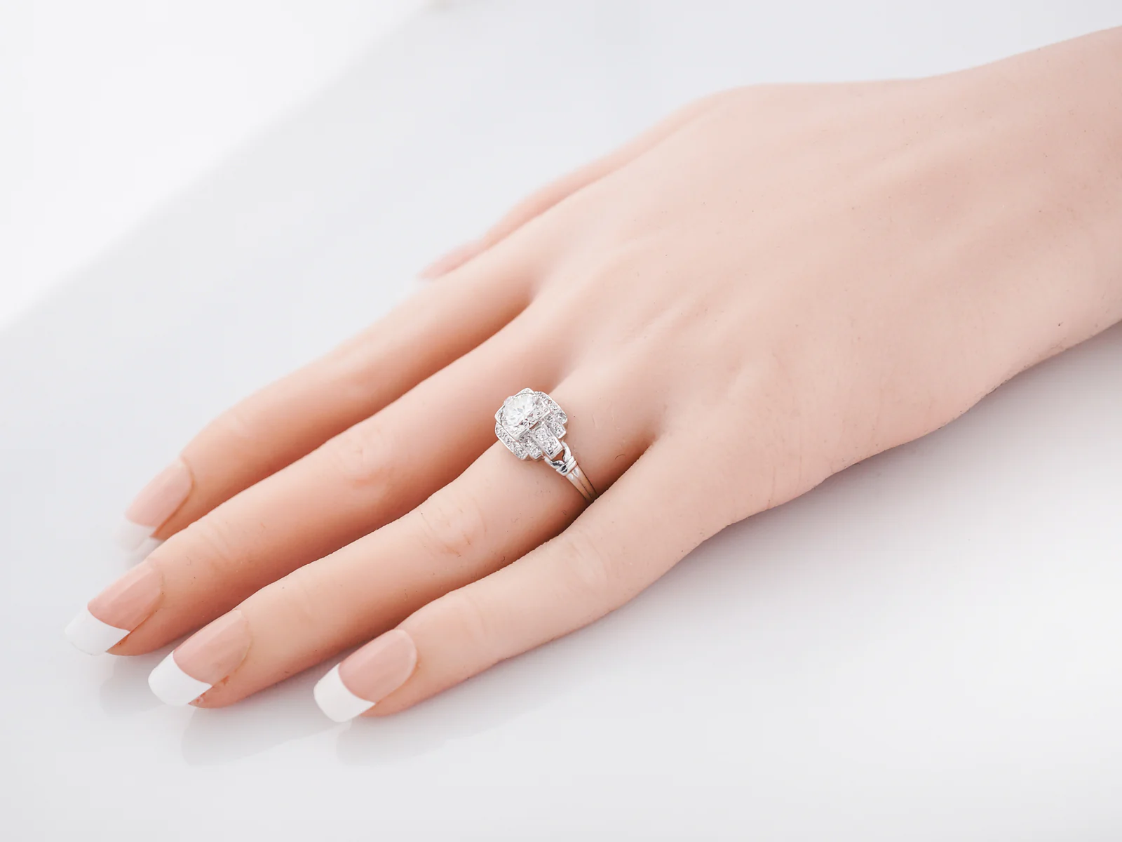 Antique Engagement Ring Art Deco .99 Round Brilliant Cut Diamond in 18k White Gold - Image 8