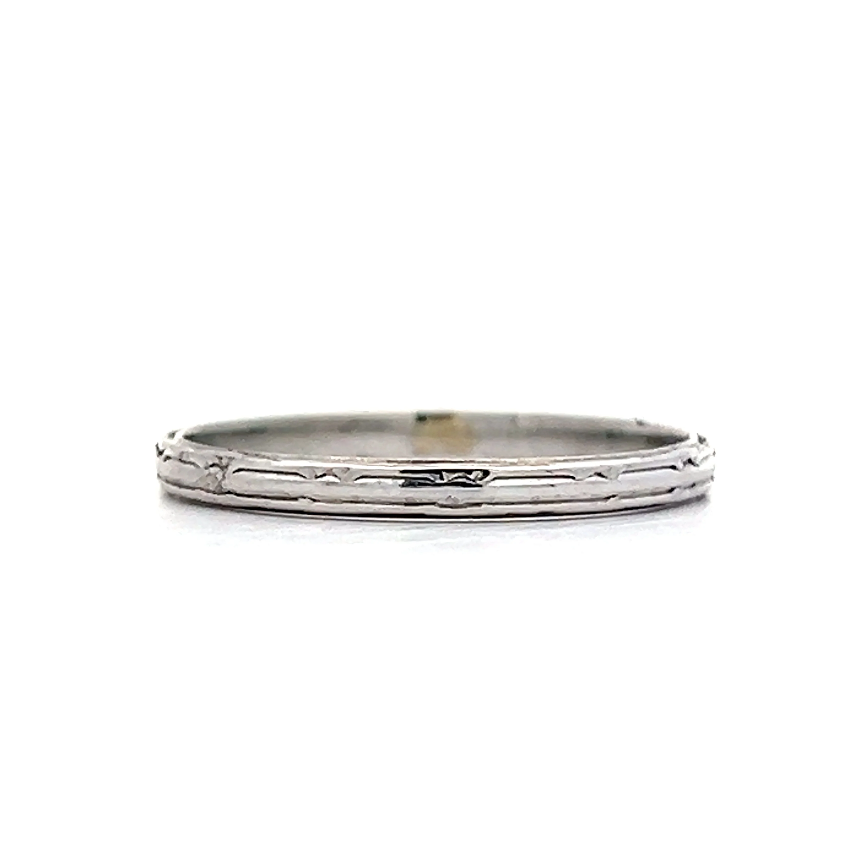 Antique Engraved Art Deco Wedding Band in 18k - Image 2