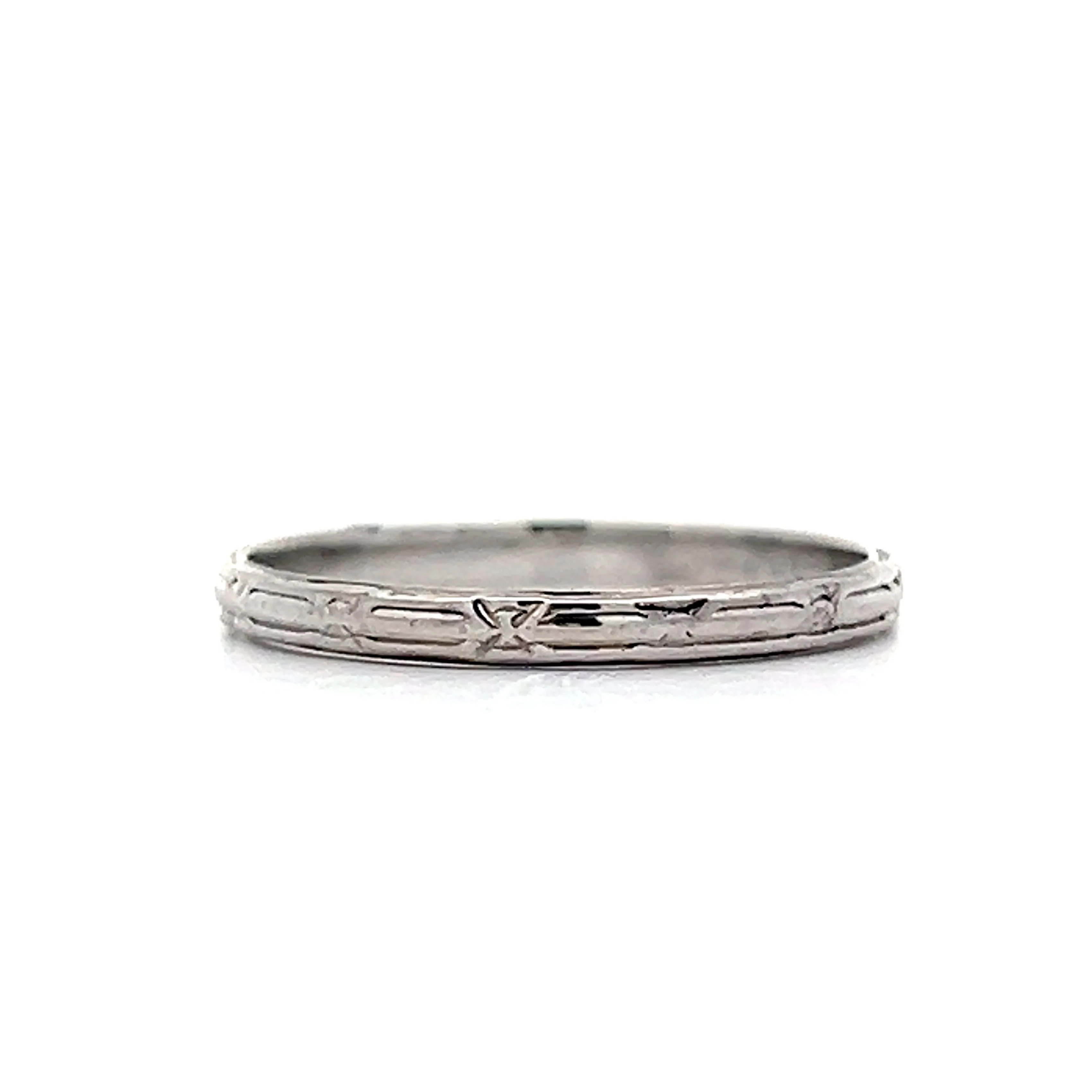 Antique Engraved Art Deco Wedding Band in 18k - Image 3