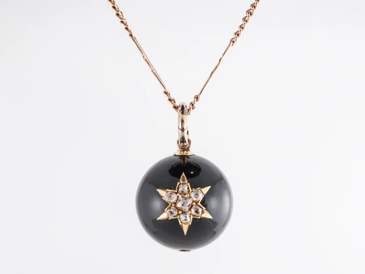 Antique Georgian Agate Locket w/ Diamonds in 18K - Image 4