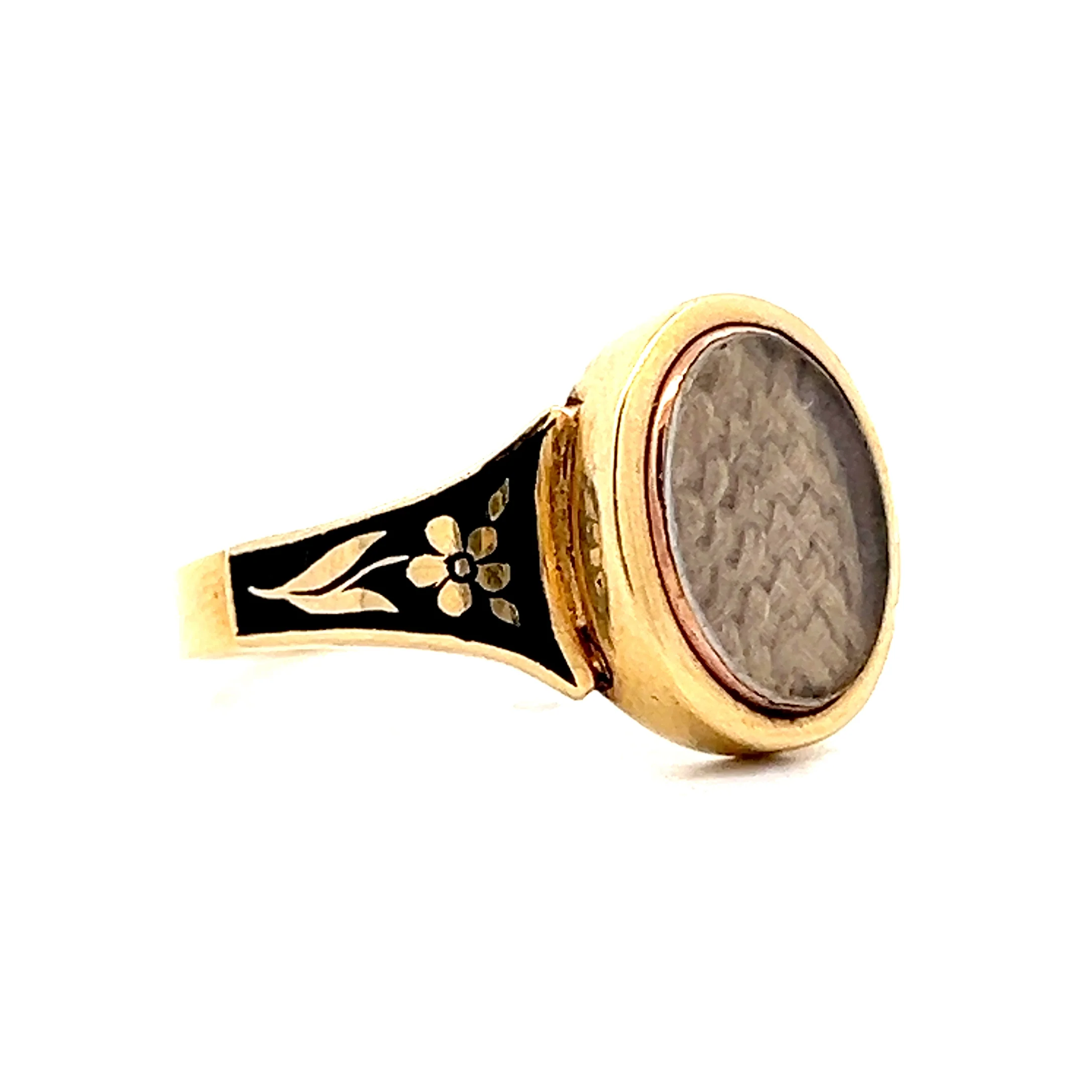 Antique Georgian Mourning Ring in 18k Yellow Gold - Image 3