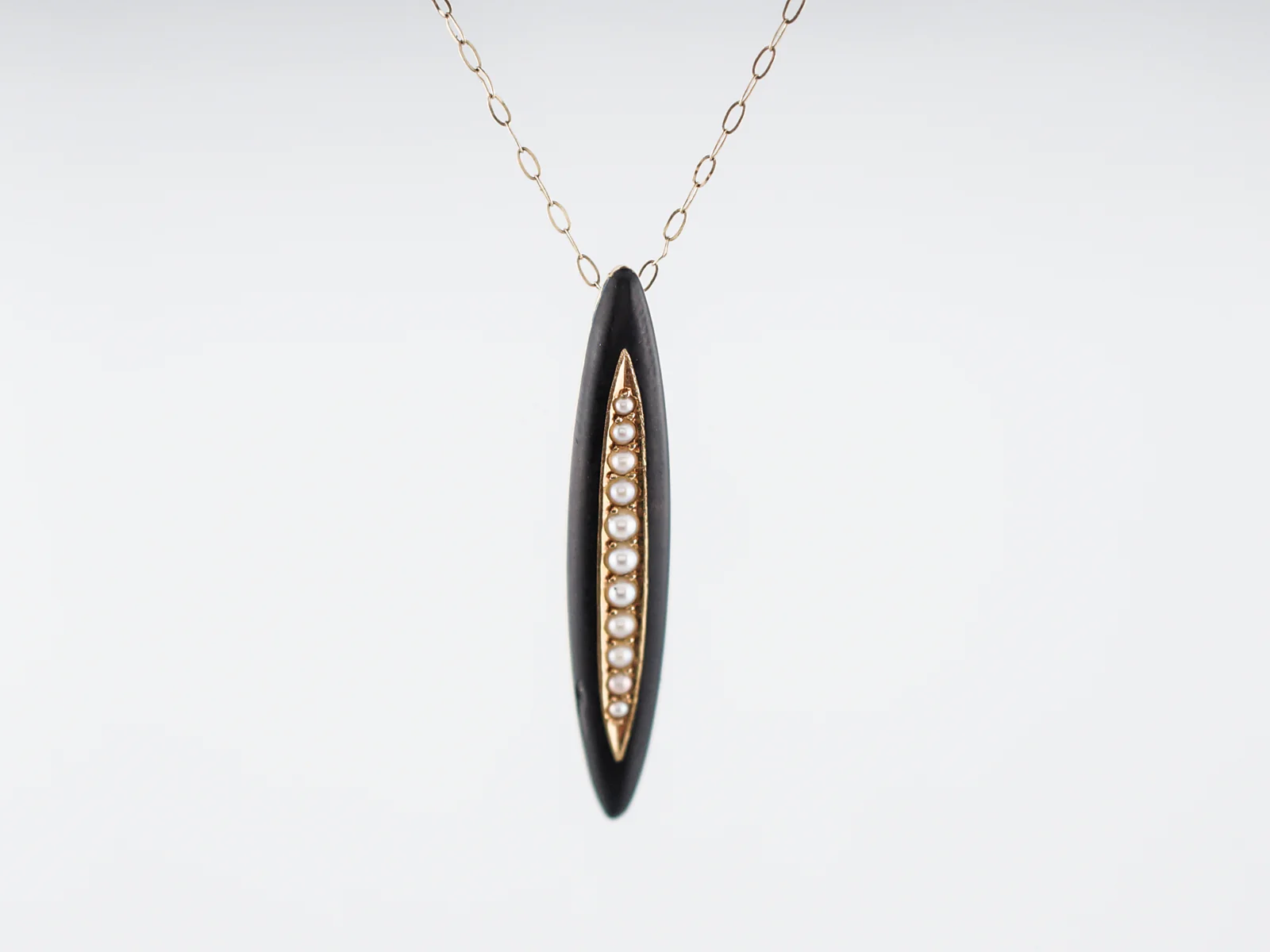 Antique Necklace Victorian Pearl & Onyx in 14k Yellow Gold - Image 2