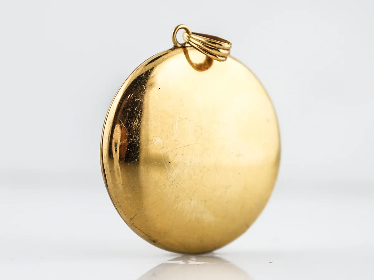 Antique Pendant Charm Engraved Locket Victorian in 14k Yellow Gold - Image 5
