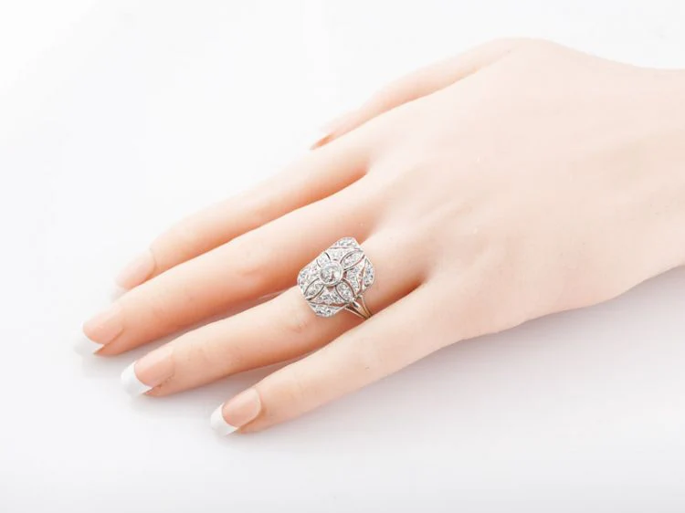 Antique Right Hand Ring Art Deco 1.03 carats of Old European Cut Diamonds in Platinum - Image 6
