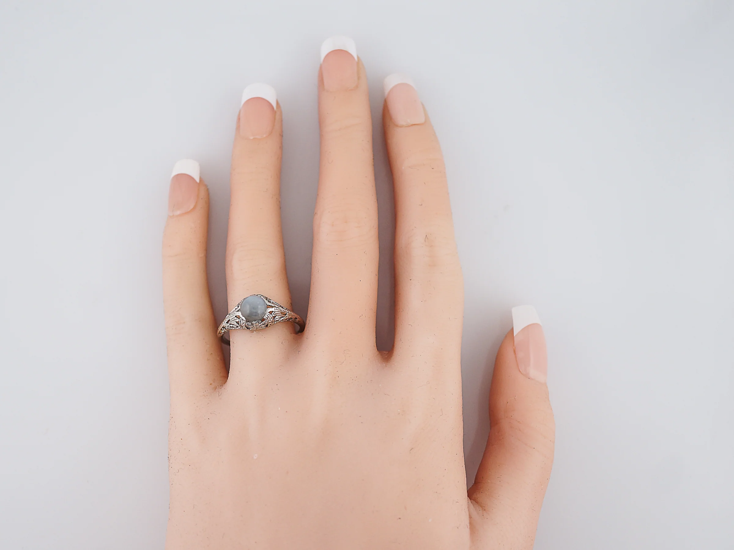 Antique Right Hand Ring Art Deco 1.65 Spheroid Cut Moonstone in 18K White Gold - Image 4