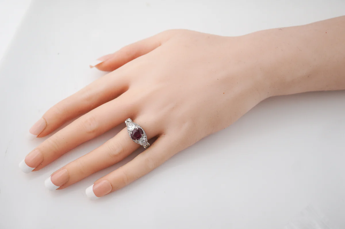 ***RTV11/23***Antique Right Hand Ring Art Deco 1.88 Oval Cut Ruby in Platinum - Image 7