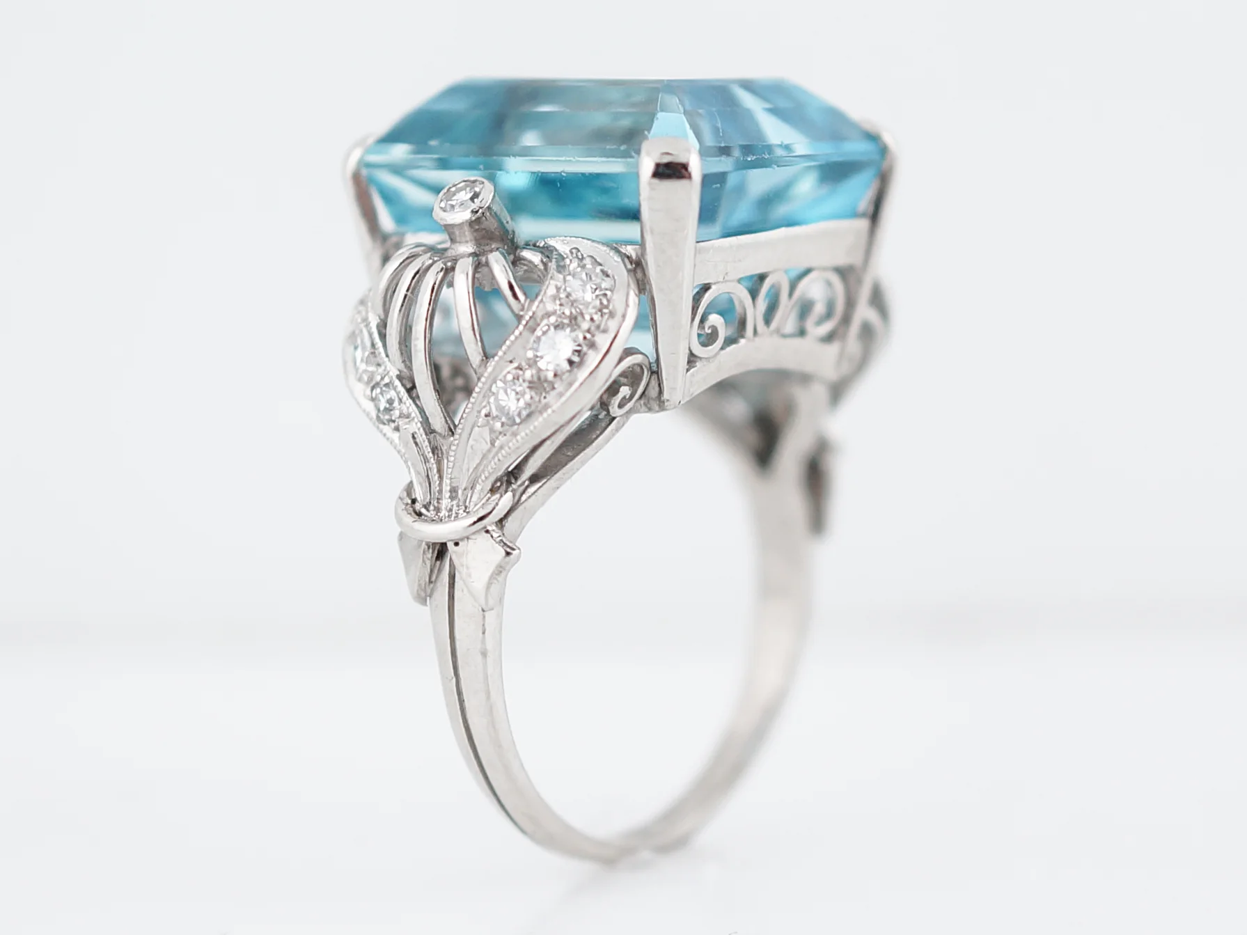 Antique Right Hand Ring Art Deco 12.40 Emerald Cut Aquamarine & .12 Single Cut Diamonds in Platinum - Image 6