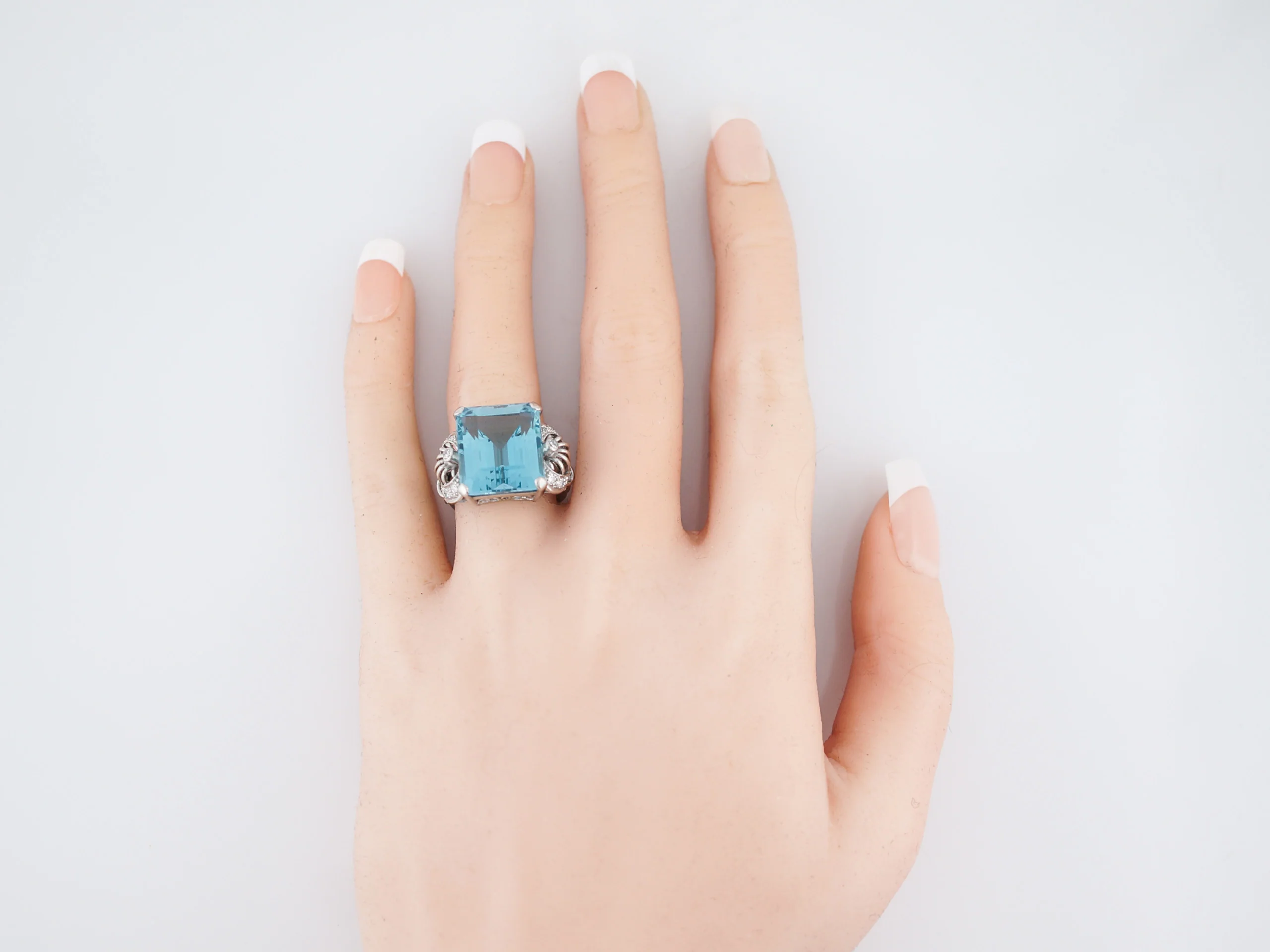 Antique Right Hand Ring Art Deco 12.40 Emerald Cut Aquamarine & .12 Single Cut Diamonds in Platinum - Image 7