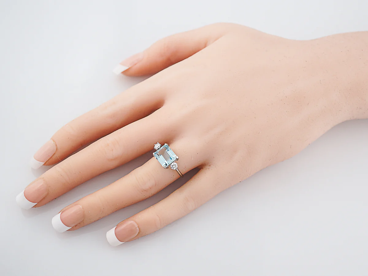 Antique Right Hand Ring Art Deco 2.71 Emerald Cut Aquamarine in Platinum - Image 9