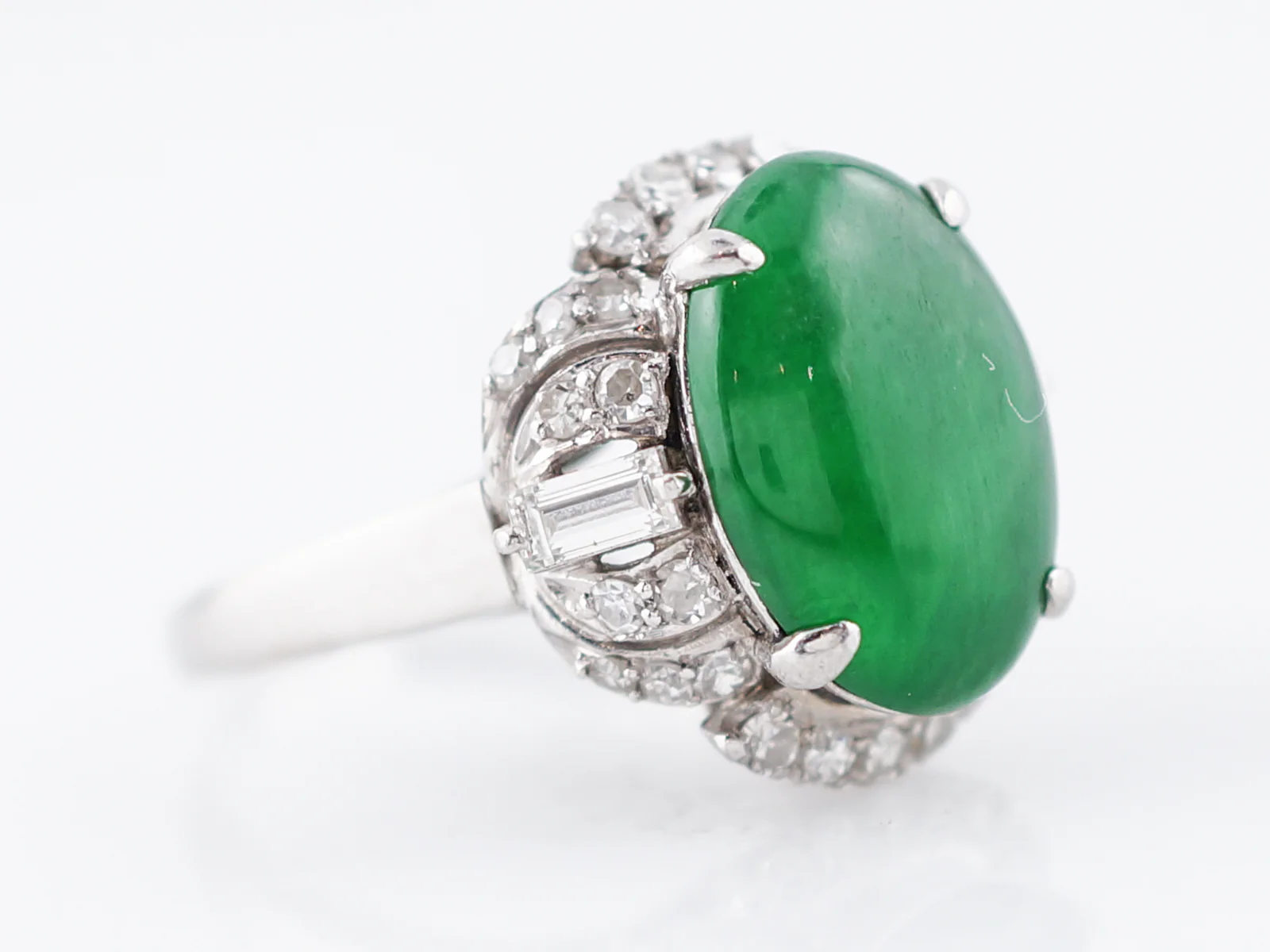 Antique Right Hand Ring Art Deco 5.67 Cabochon Cut Jade in Platinum - Image 3