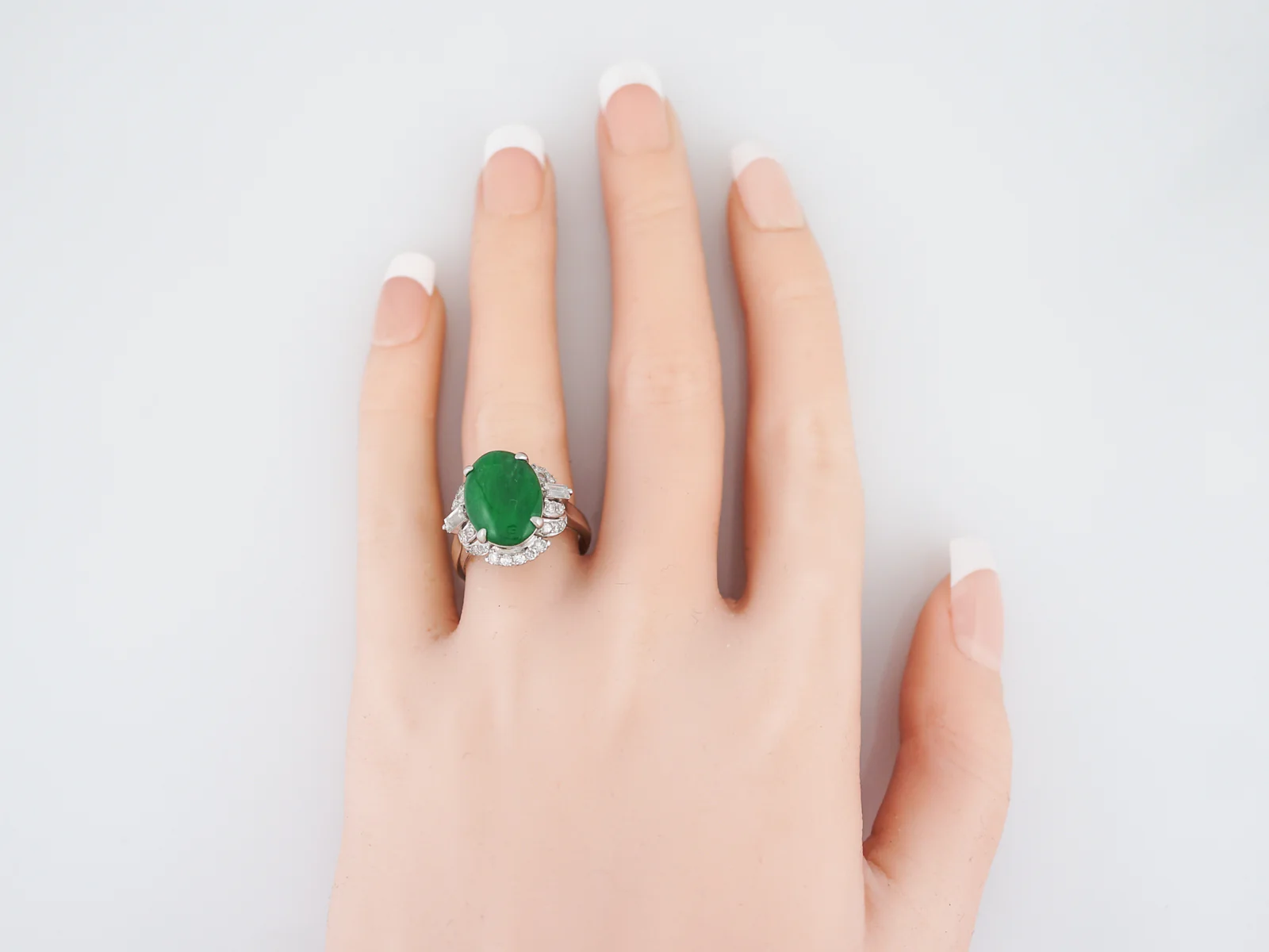 Antique Right Hand Ring Art Deco 5.67 Cabochon Cut Jade in Platinum - Image 7