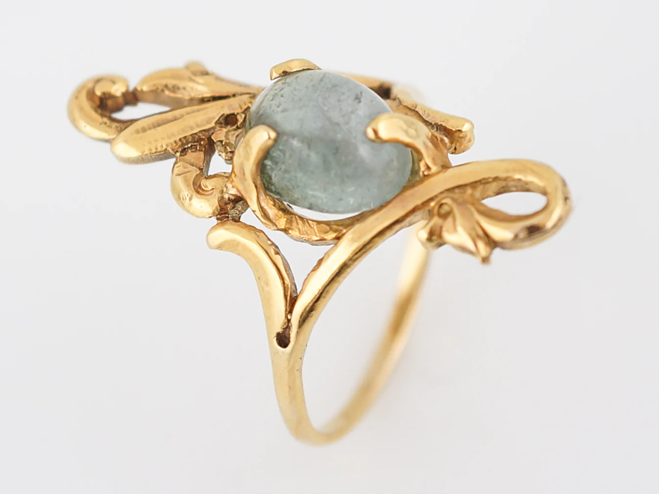 Antique Right Hand Ring Art Nouveau 2.68 Cabochon Cut Green Tourmaline in 14k Yellow Gold - Image 4