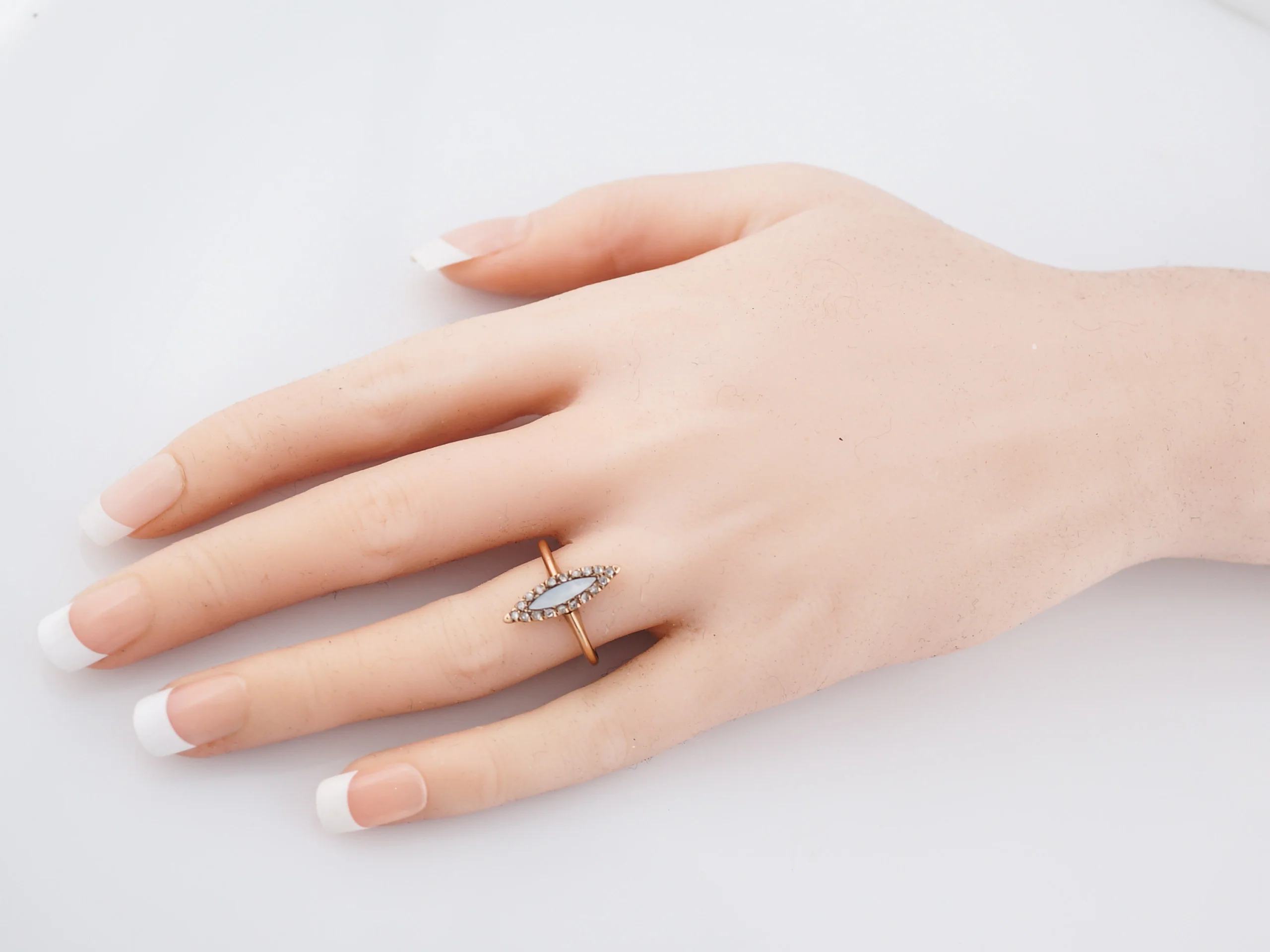 Antique Right Hand Ring Victorian .25 Rose Cut Diamonds & Mother of Pearl in 14k Yellow Gold - Image 7