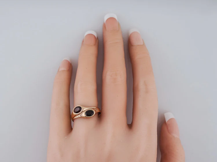 Antique Right Hand Ring Victorian .86 cttw Oval Cut Garnets in 14k Rose Gold - Image 6